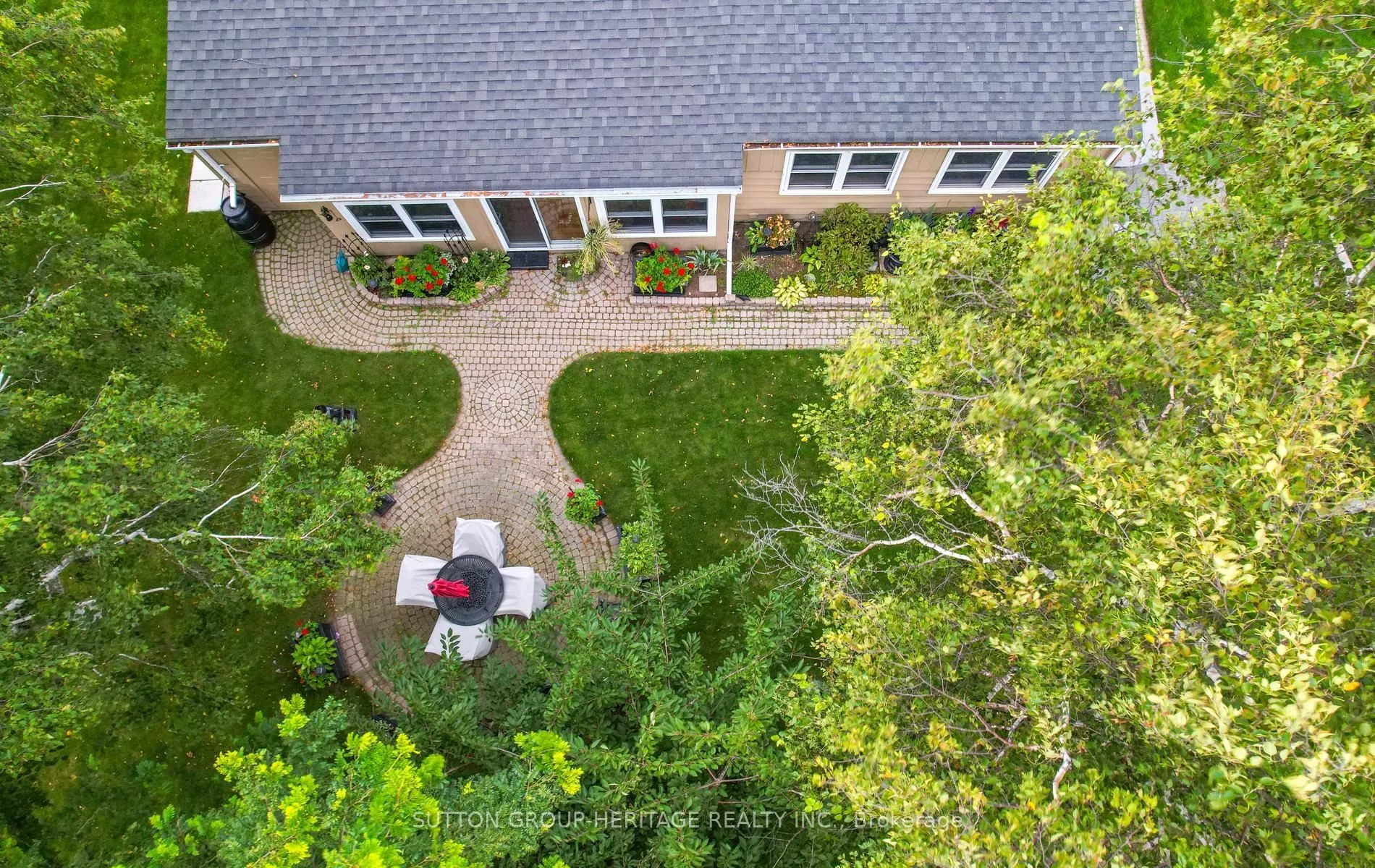 89 Bluffs Road
