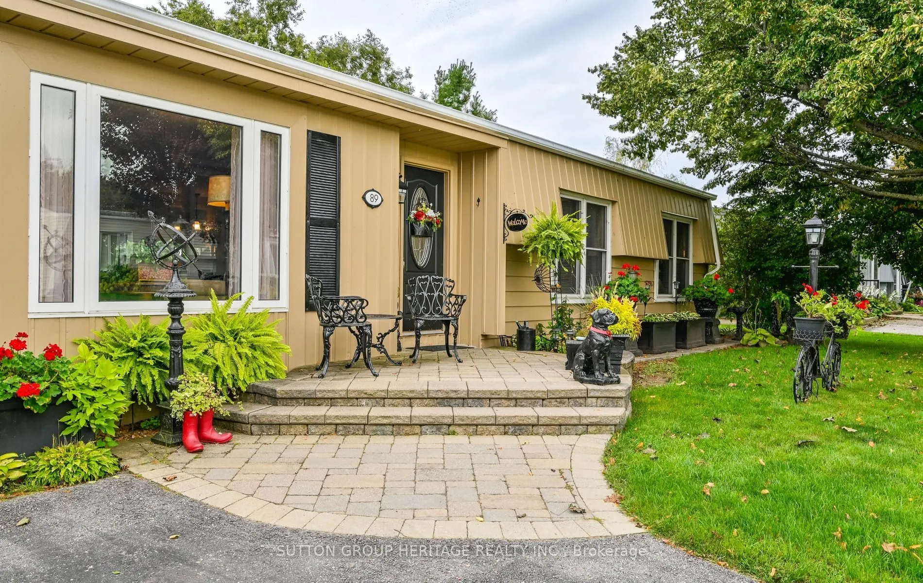 89 Bluffs Road