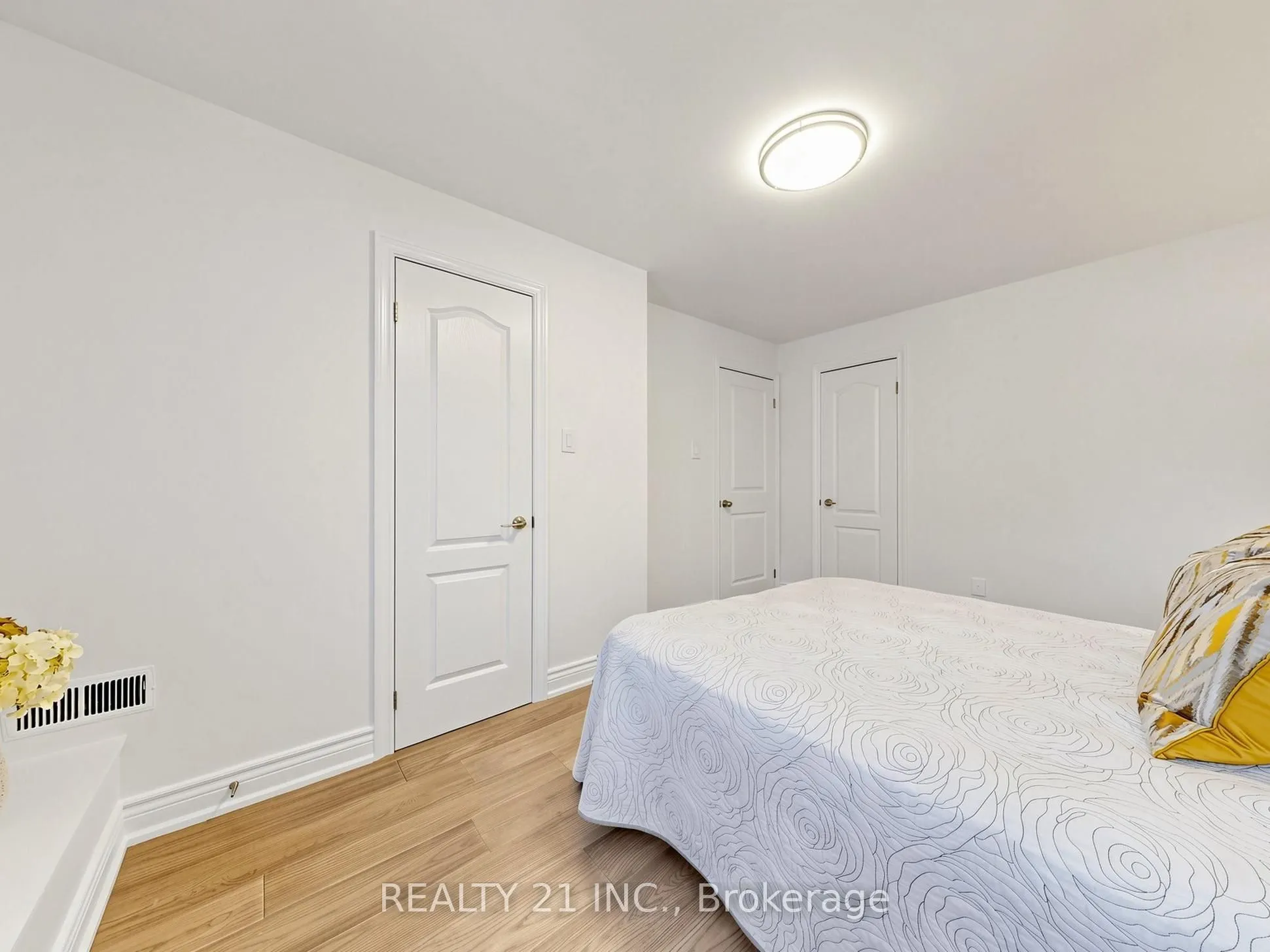 120 Queensbury Avenue