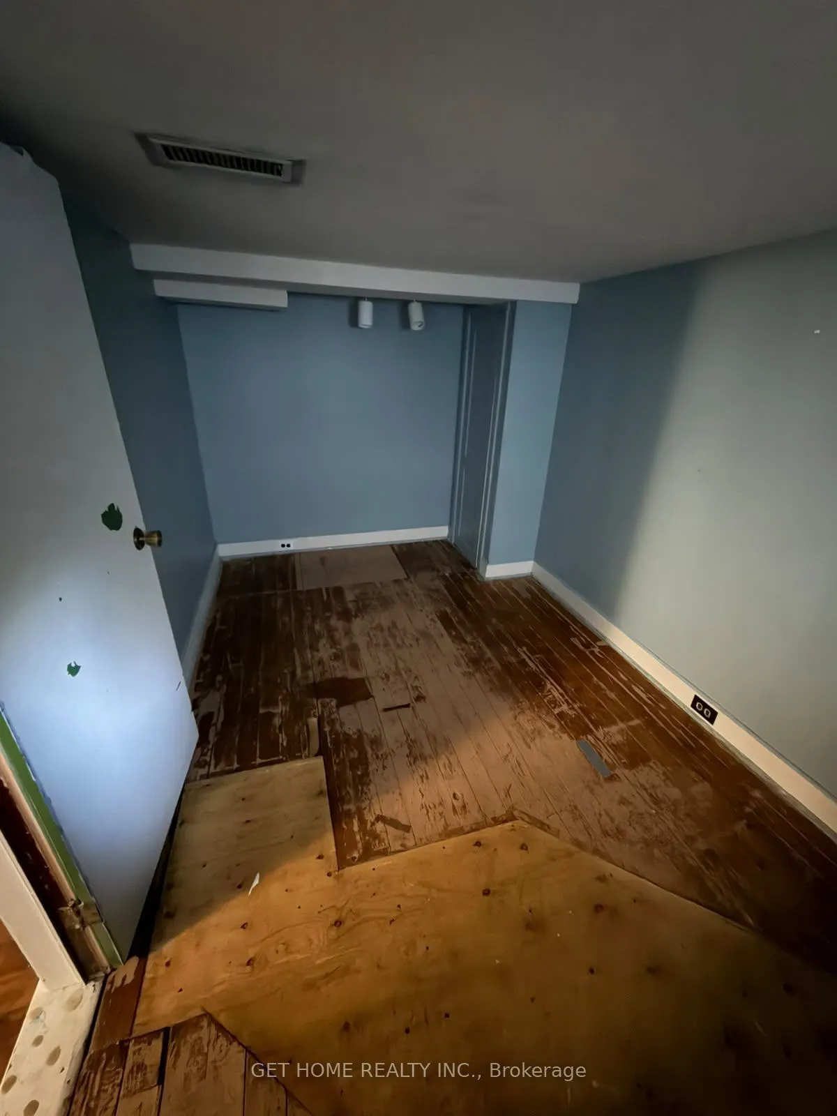 44 St Hubert Avenue #Basement