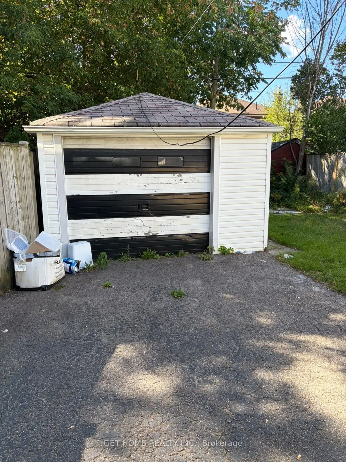 44 St Hubert Avenue #Upper