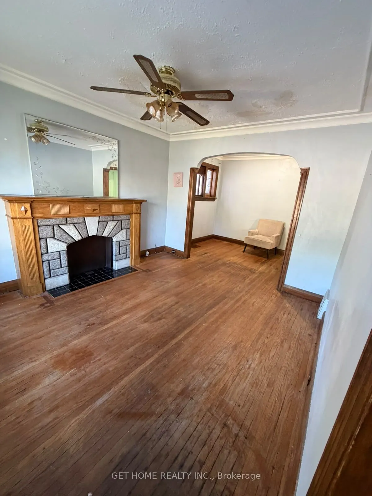 44 St Hubert Avenue #Upper
