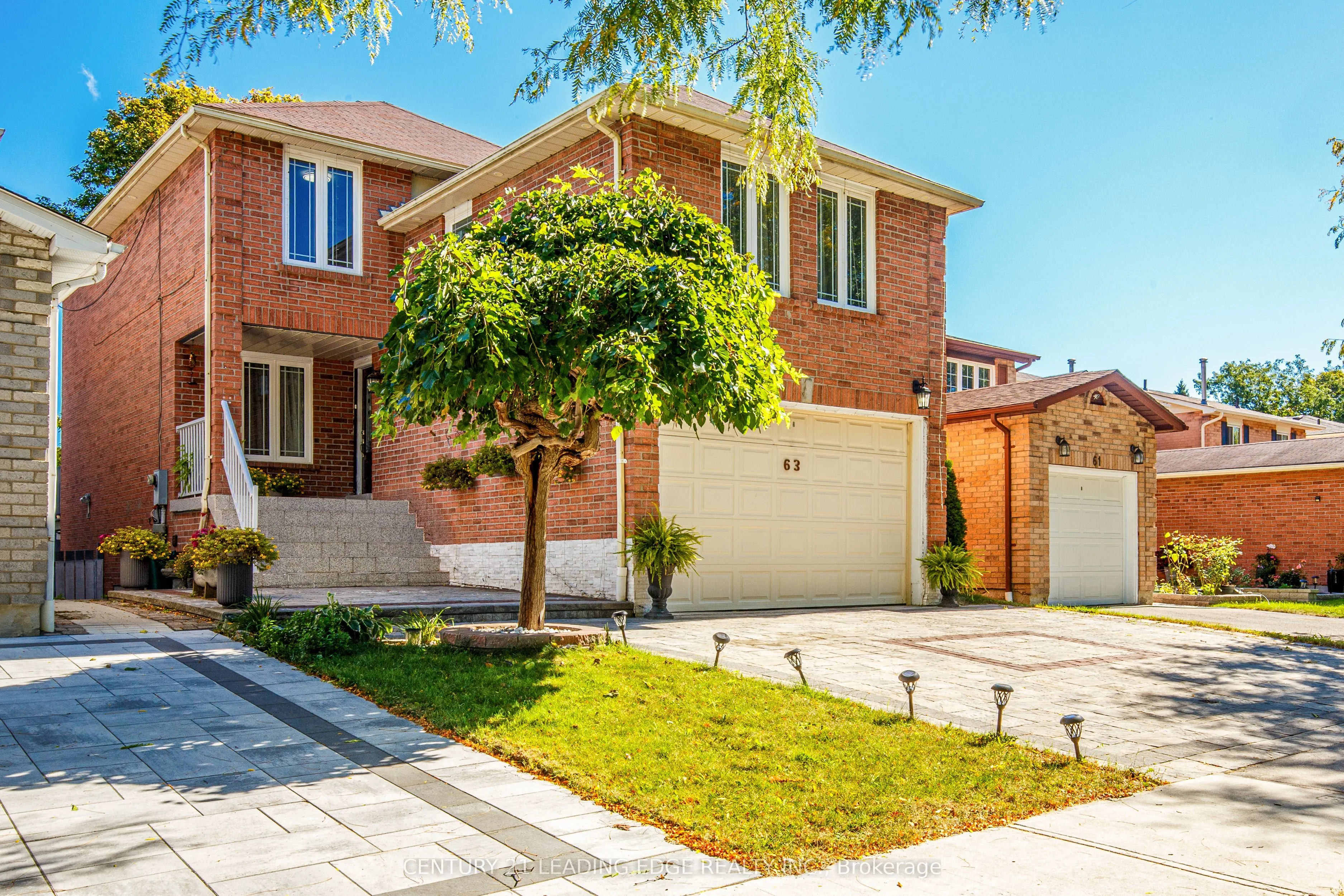 63 Daniels Crescent
