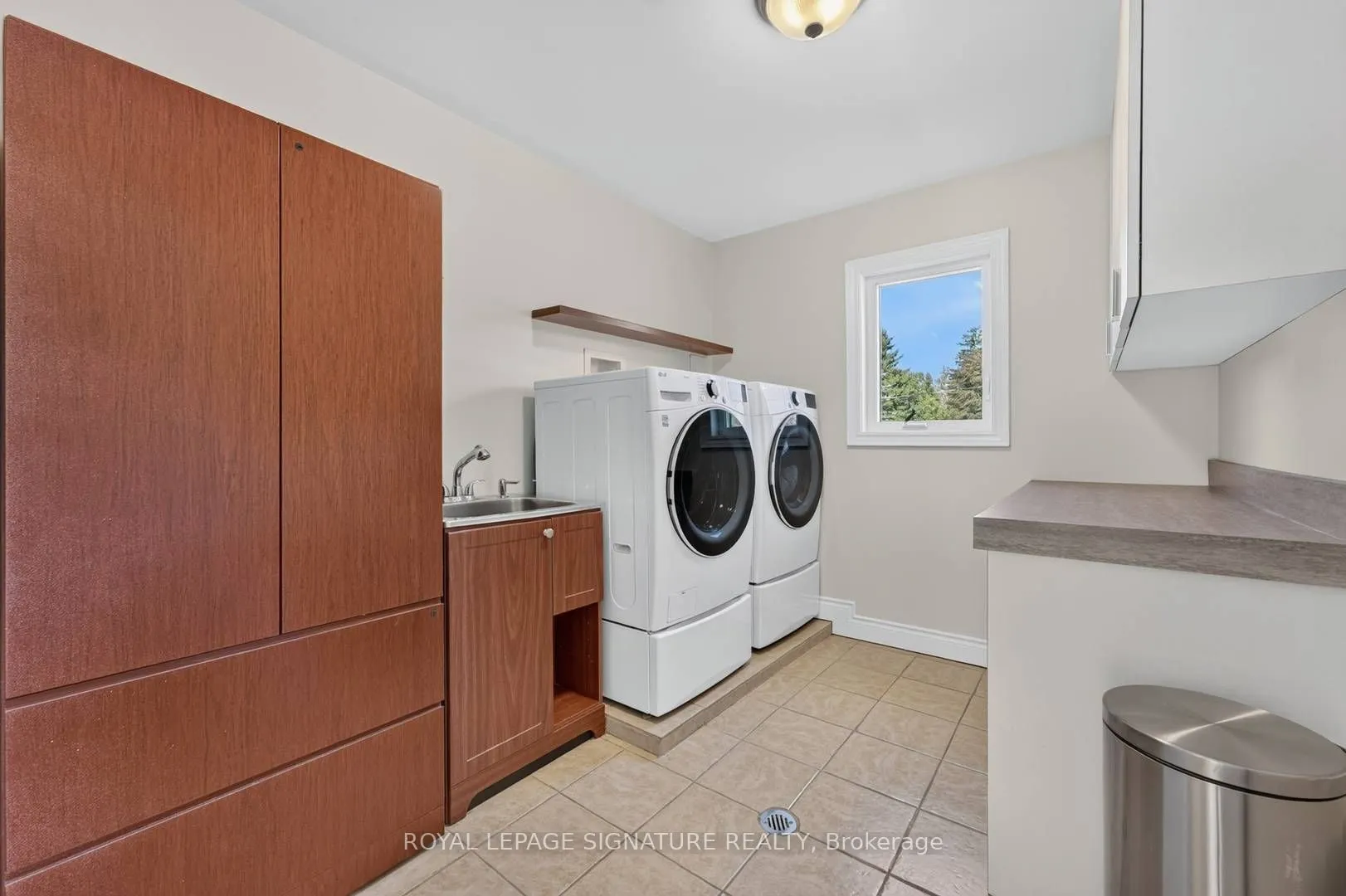 5 Bonacres Avenue