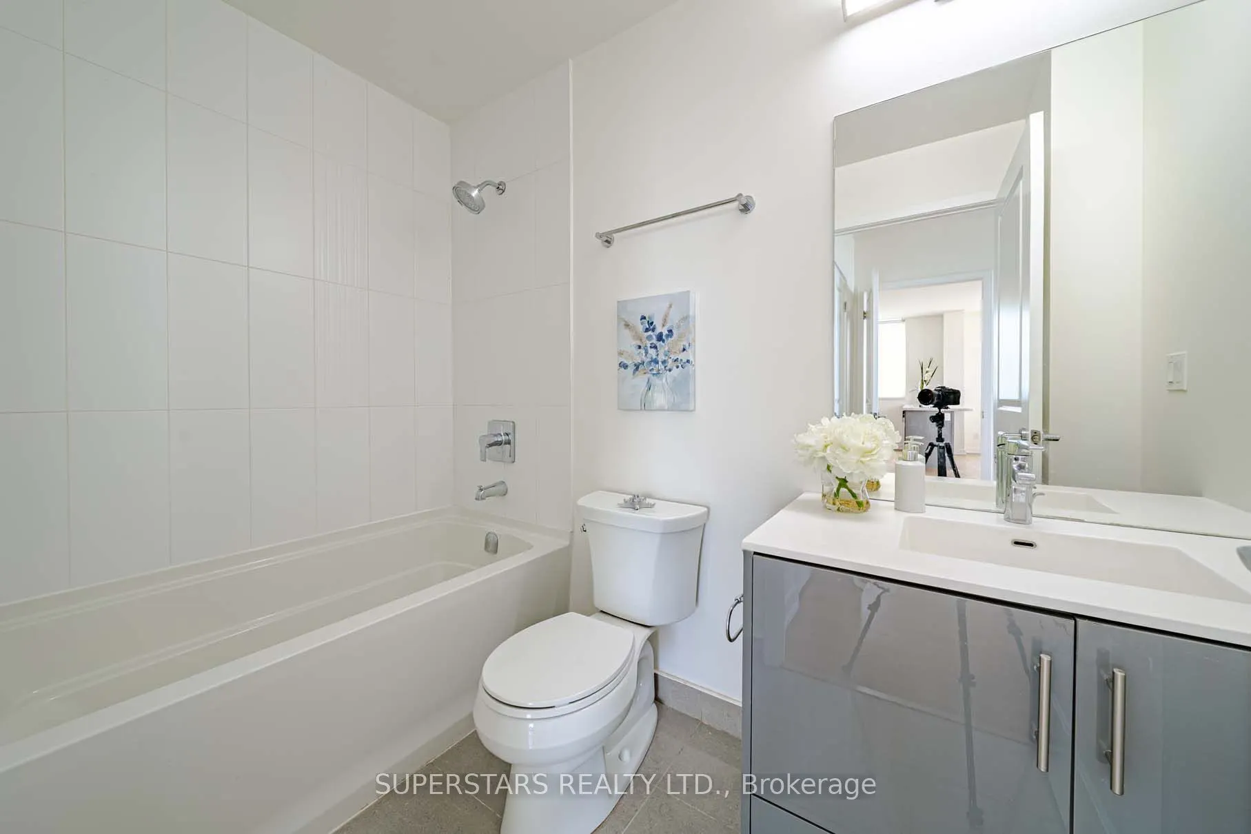 185 Bonis Avenue #2009(PH09)