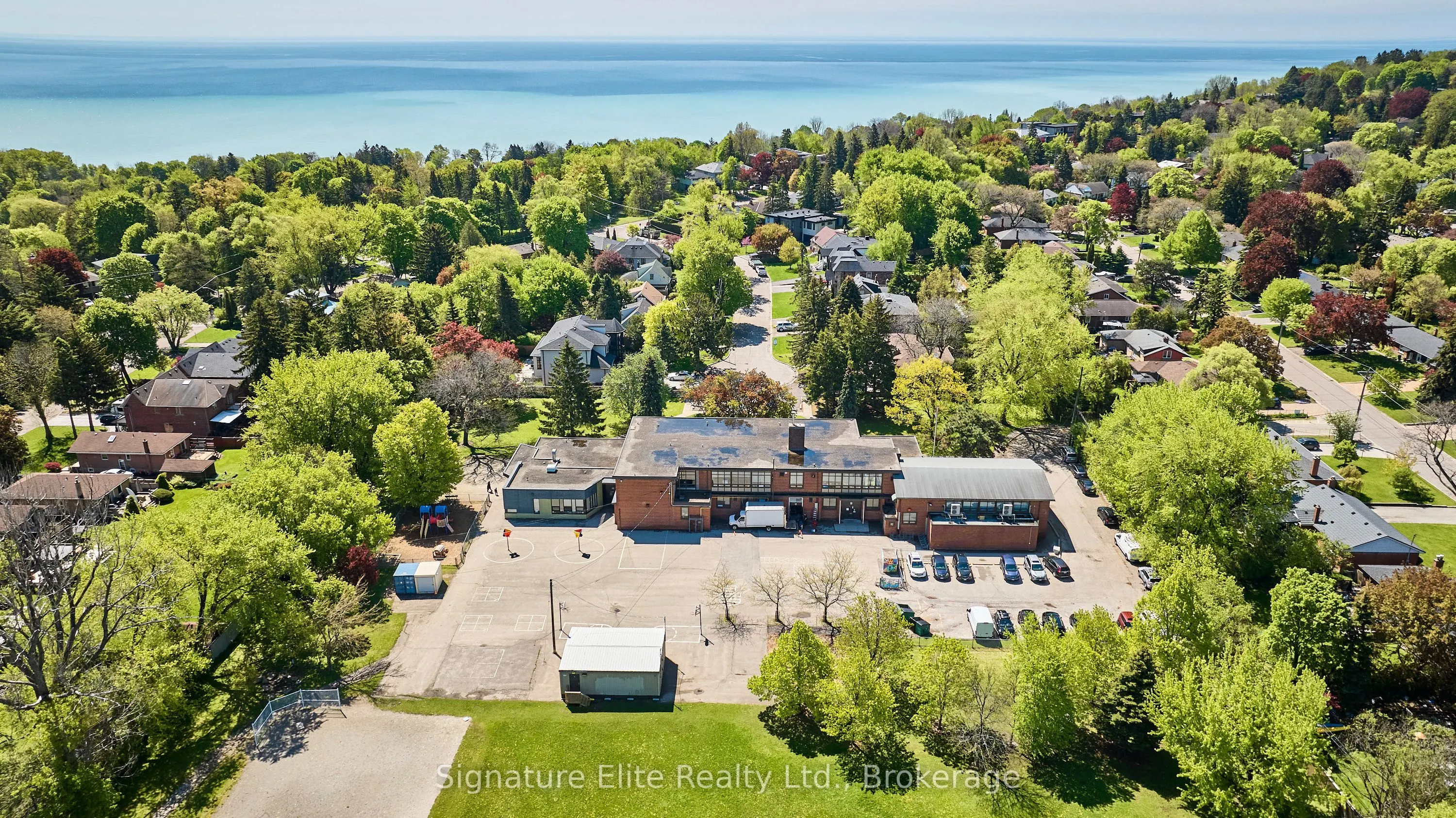 3 Kingsmere Crescent