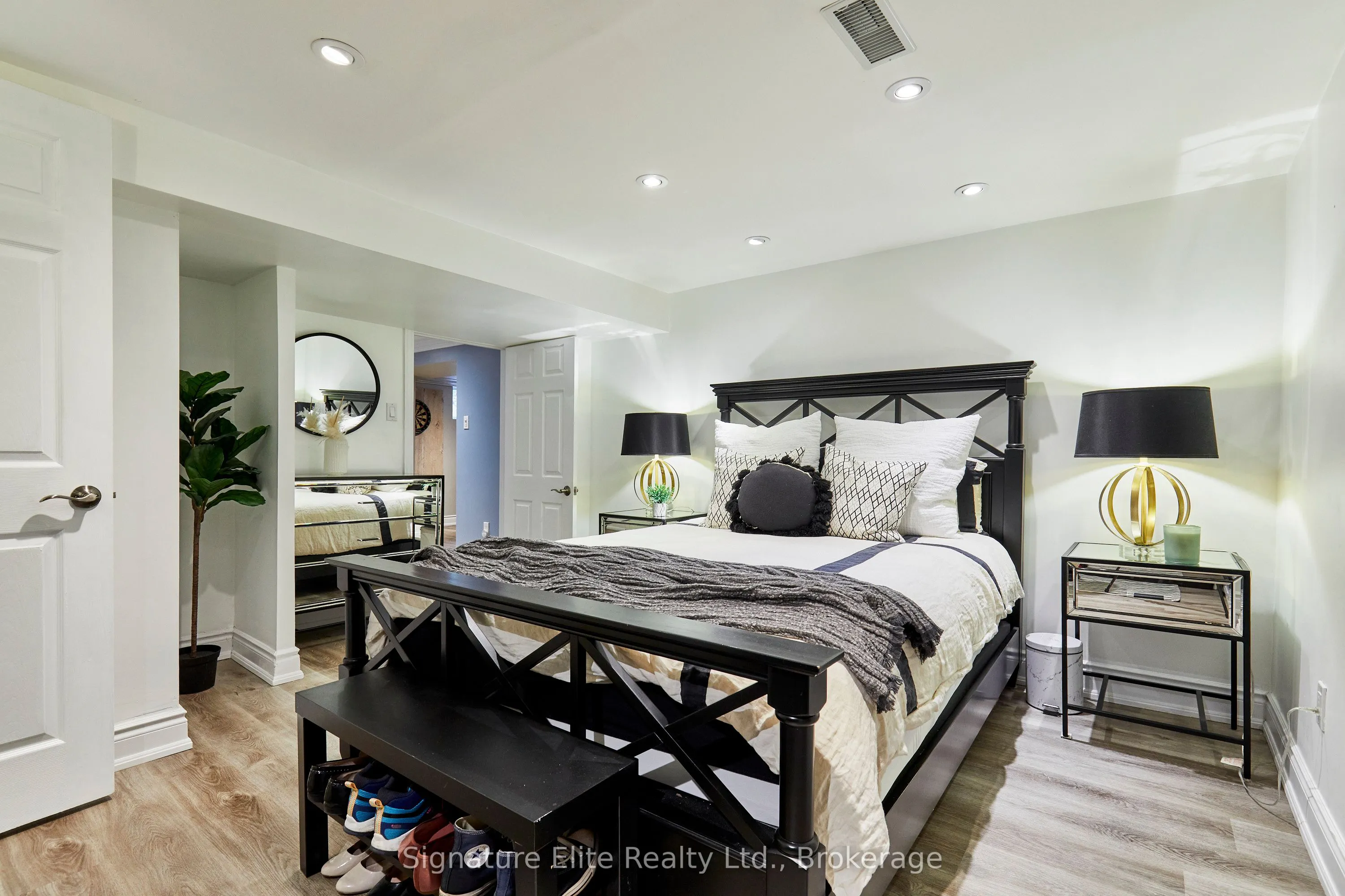 3 Kingsmere Crescent