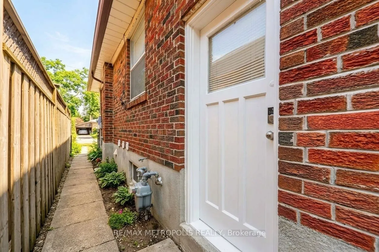 30 Melchior Drive