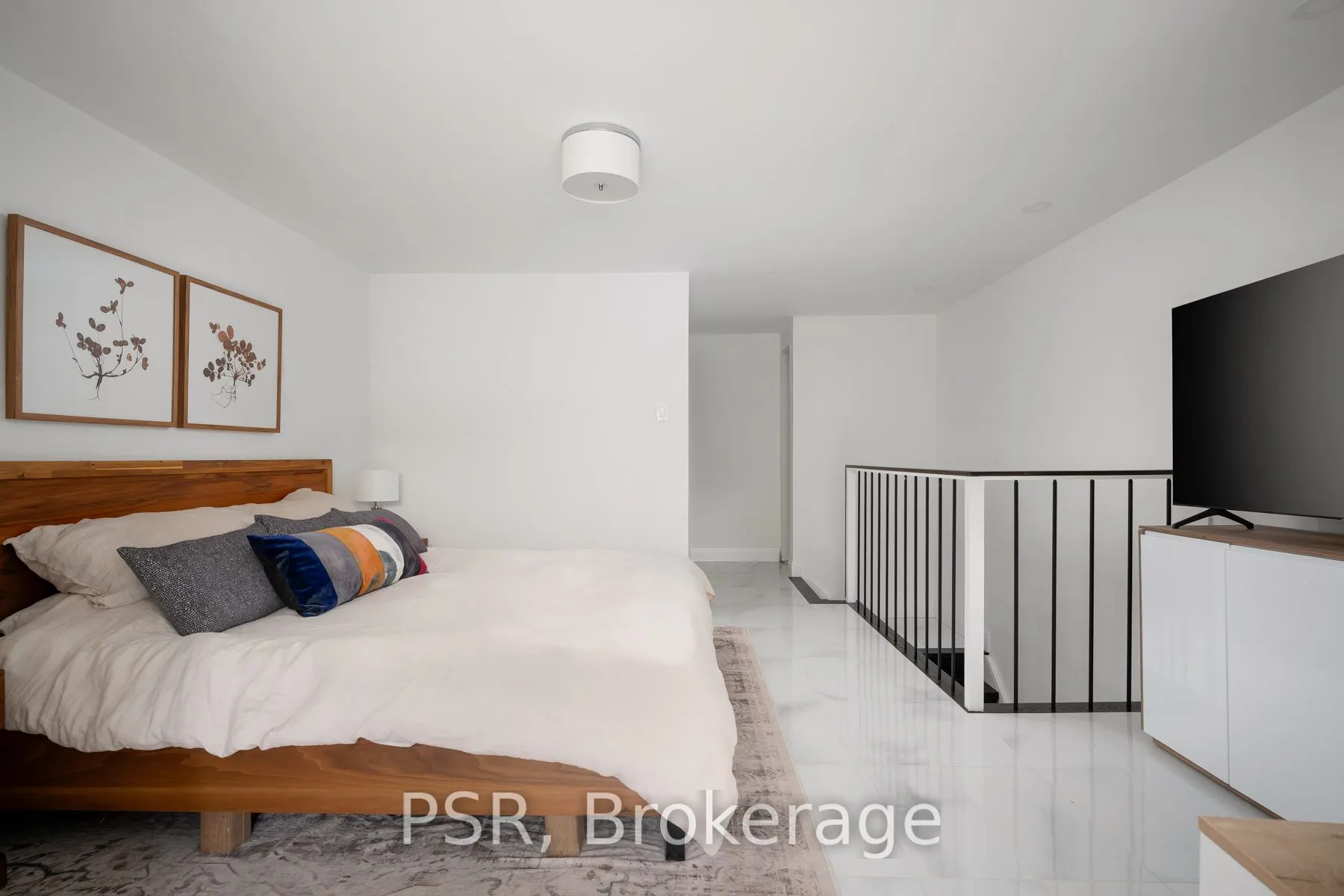 28 Livingston Road #83