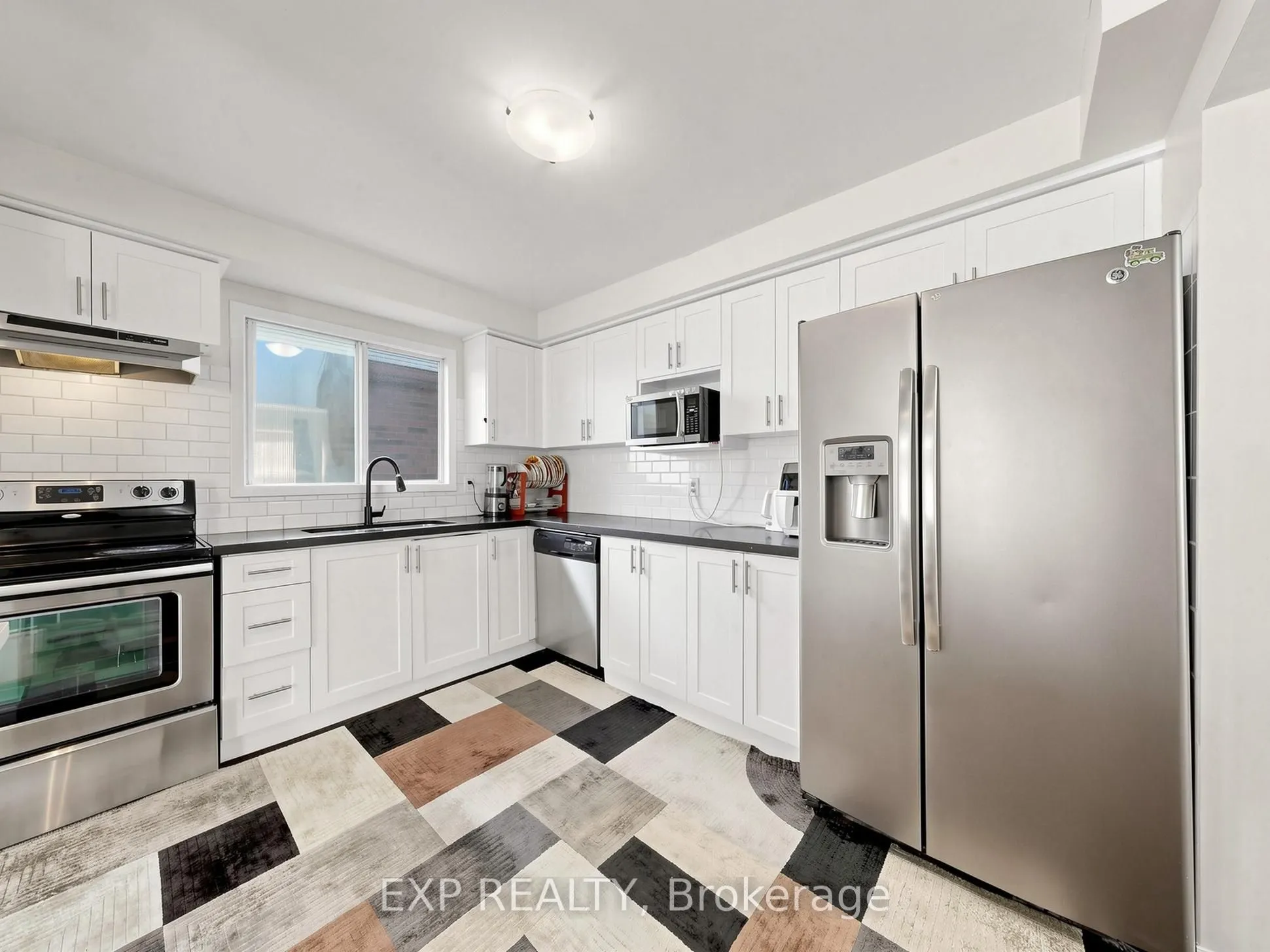 28 Longfellow Court
