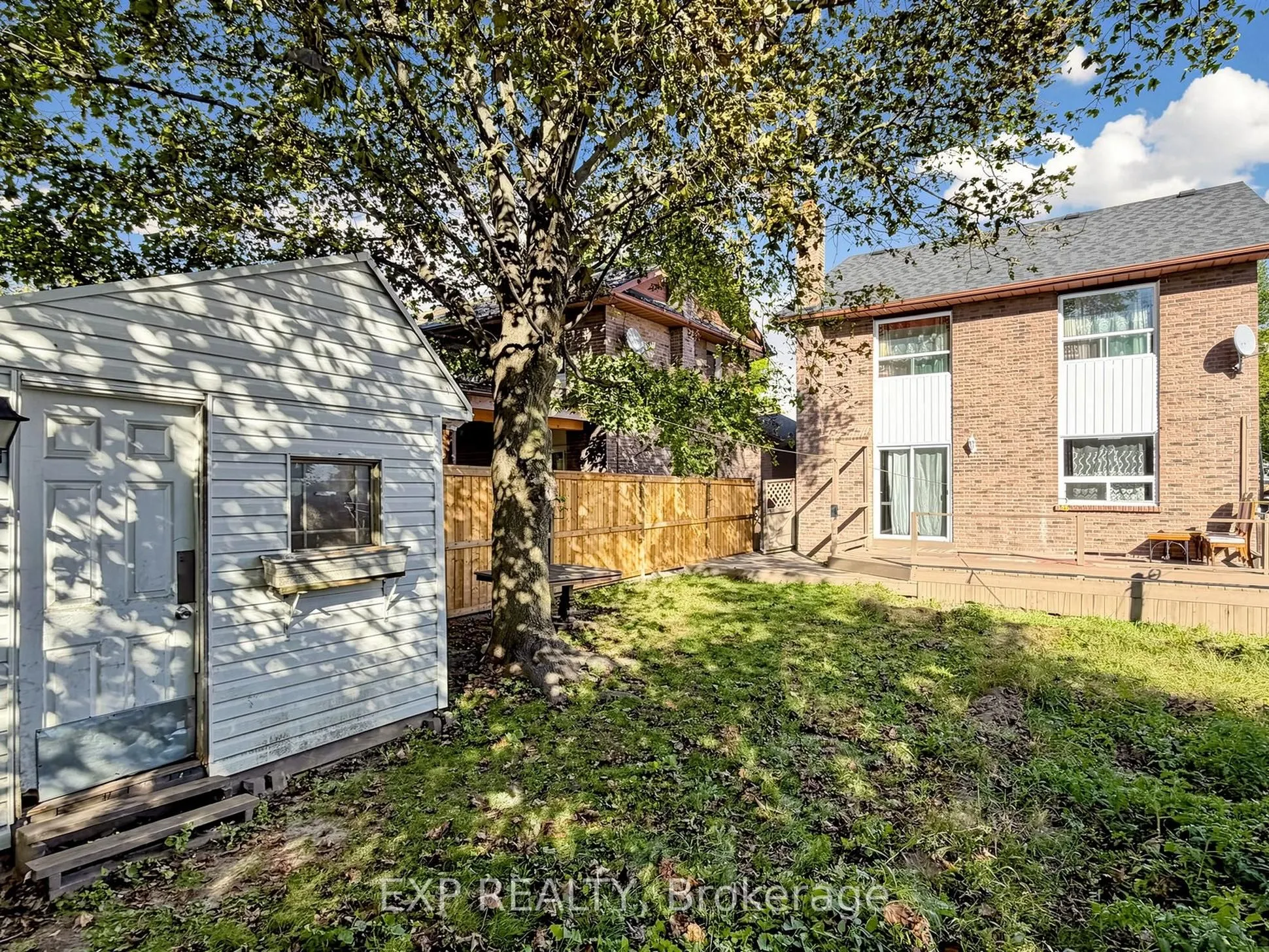 28 Longfellow Court