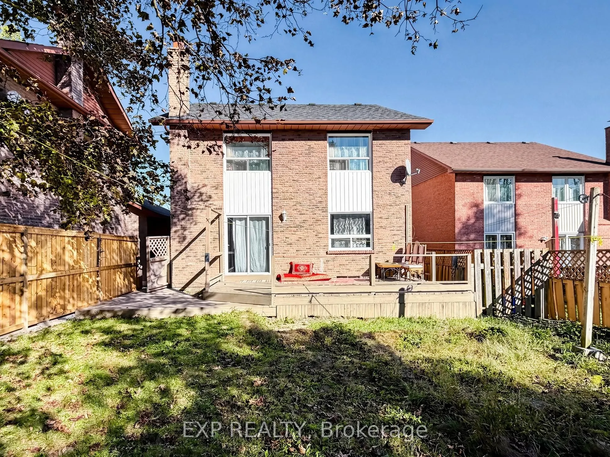 28 Longfellow Court
