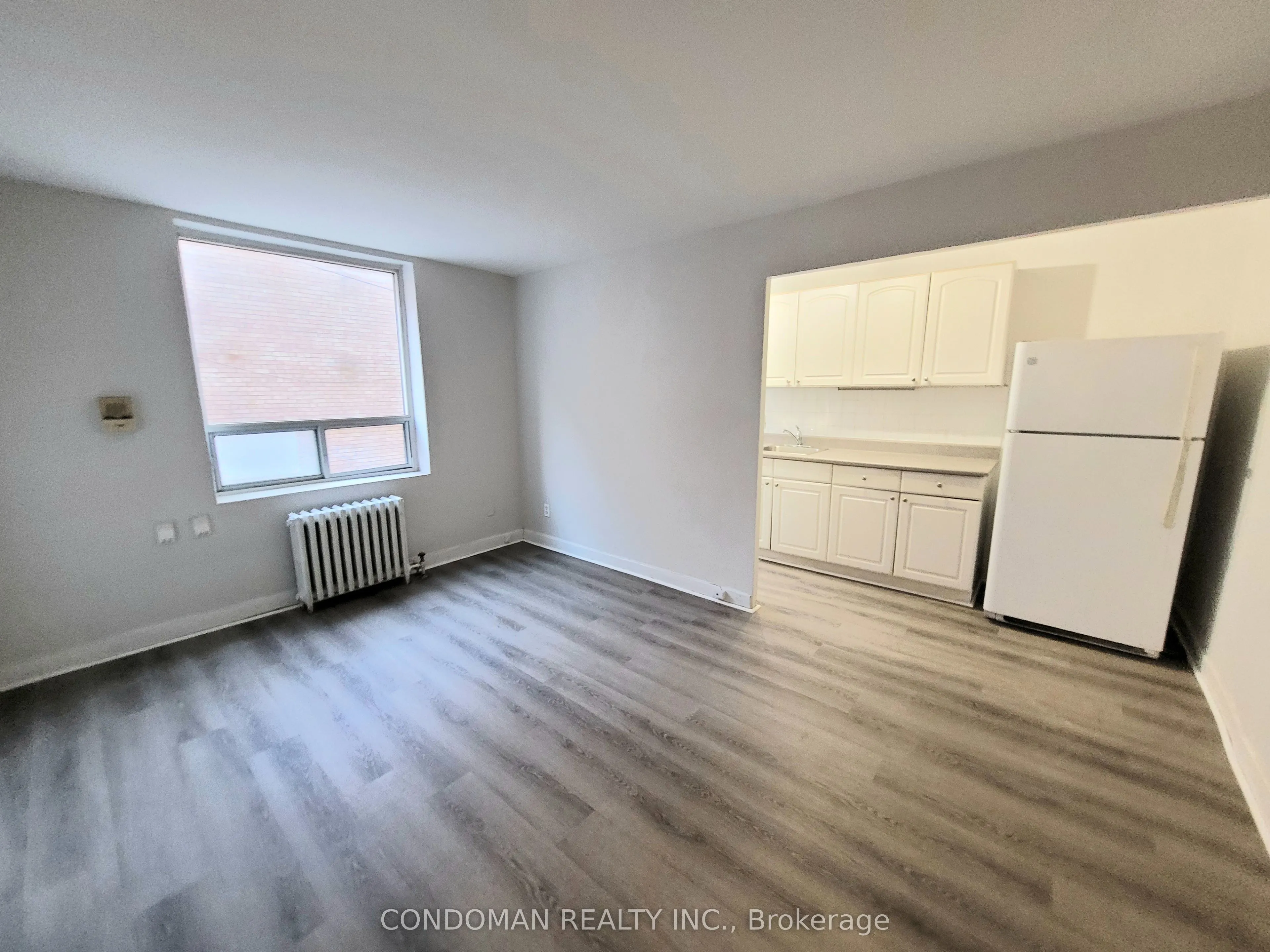 852 Broadview Avenue #105