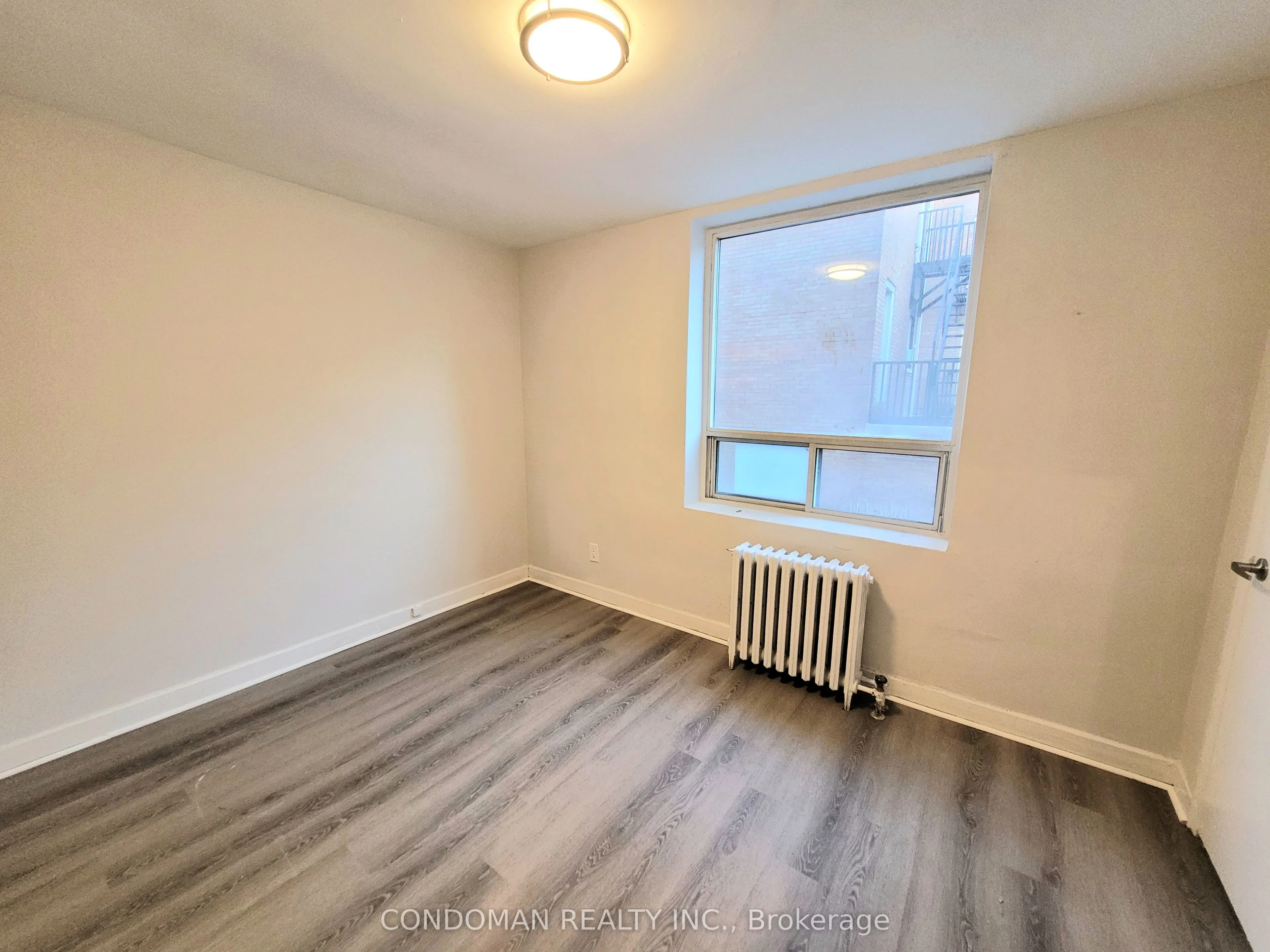 852 Broadview Avenue #105