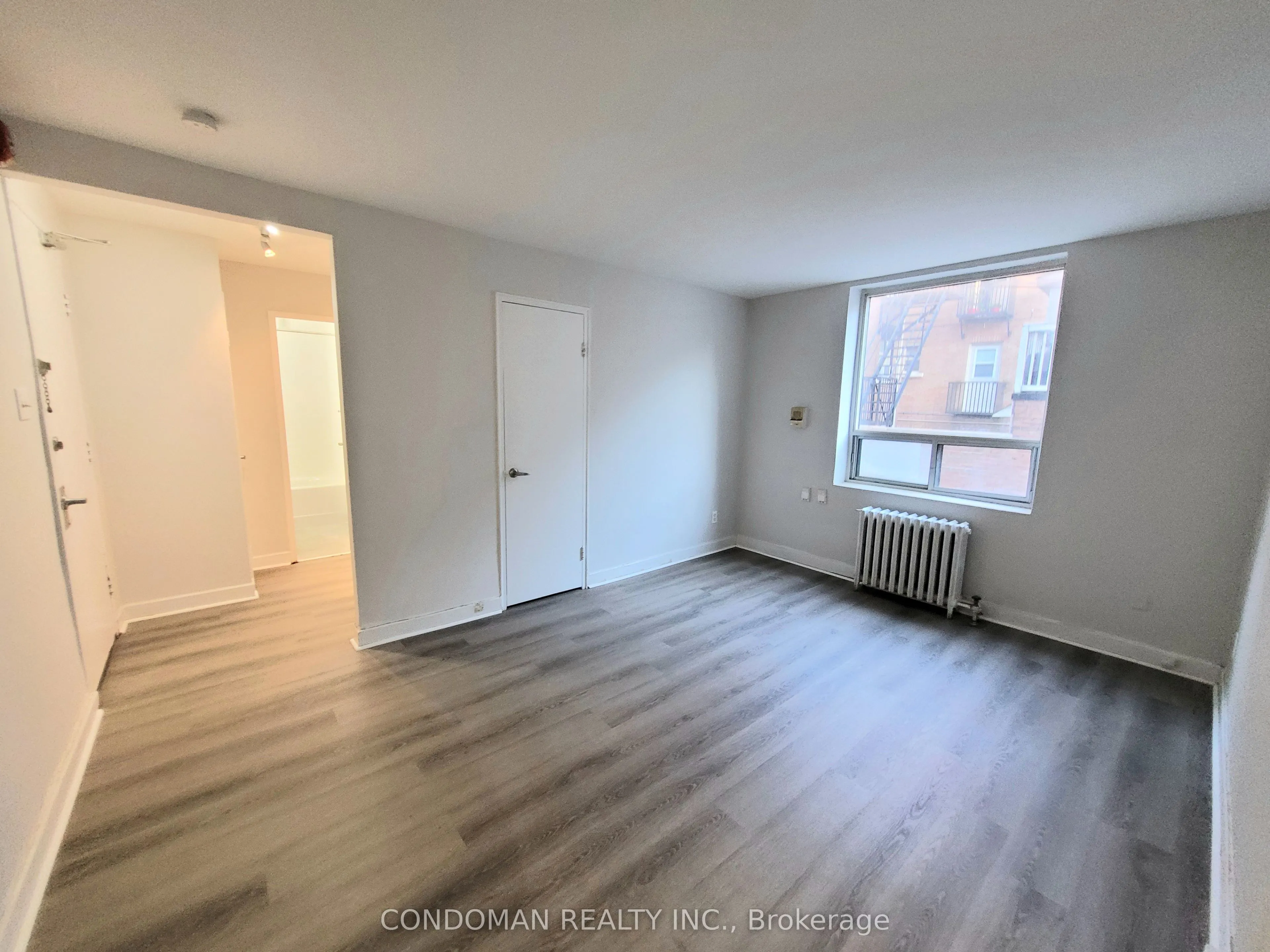 852 Broadview Avenue #105