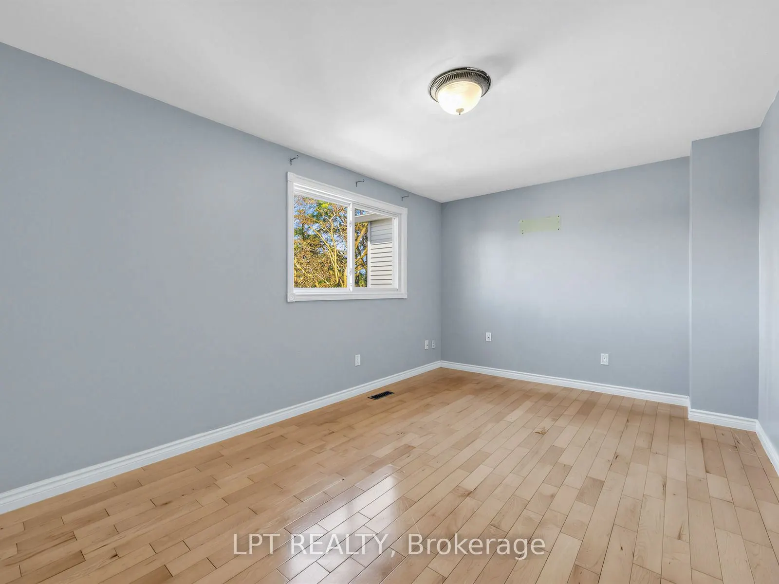 4 Shepmore Terrace
