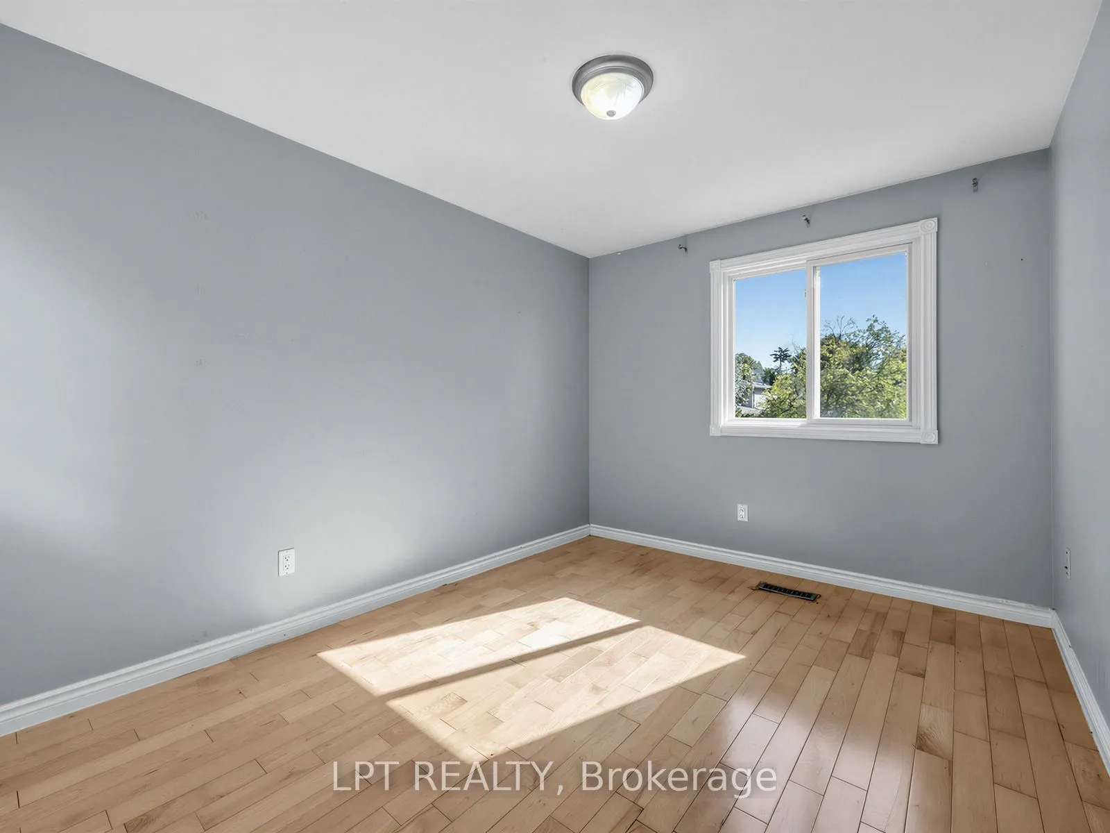 4 Shepmore Terrace