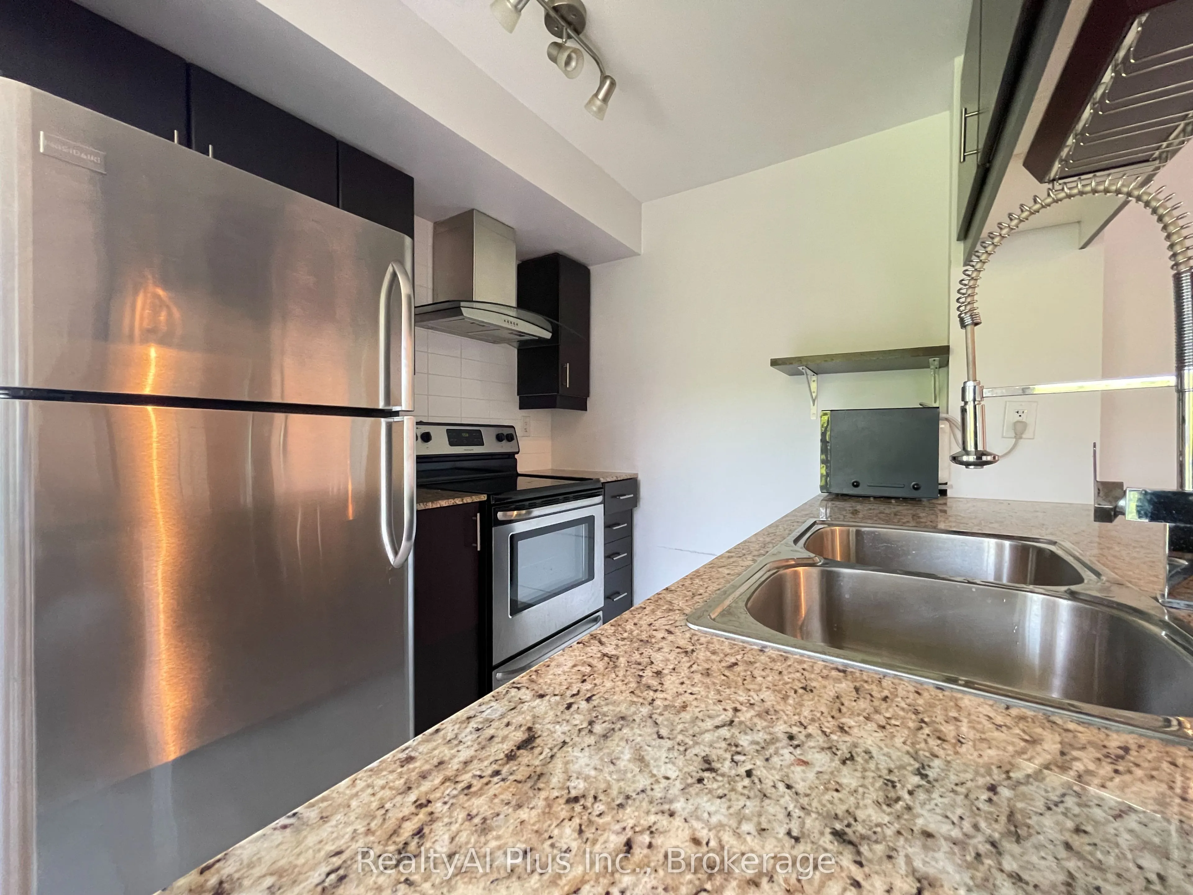 190 Borough Drive #805