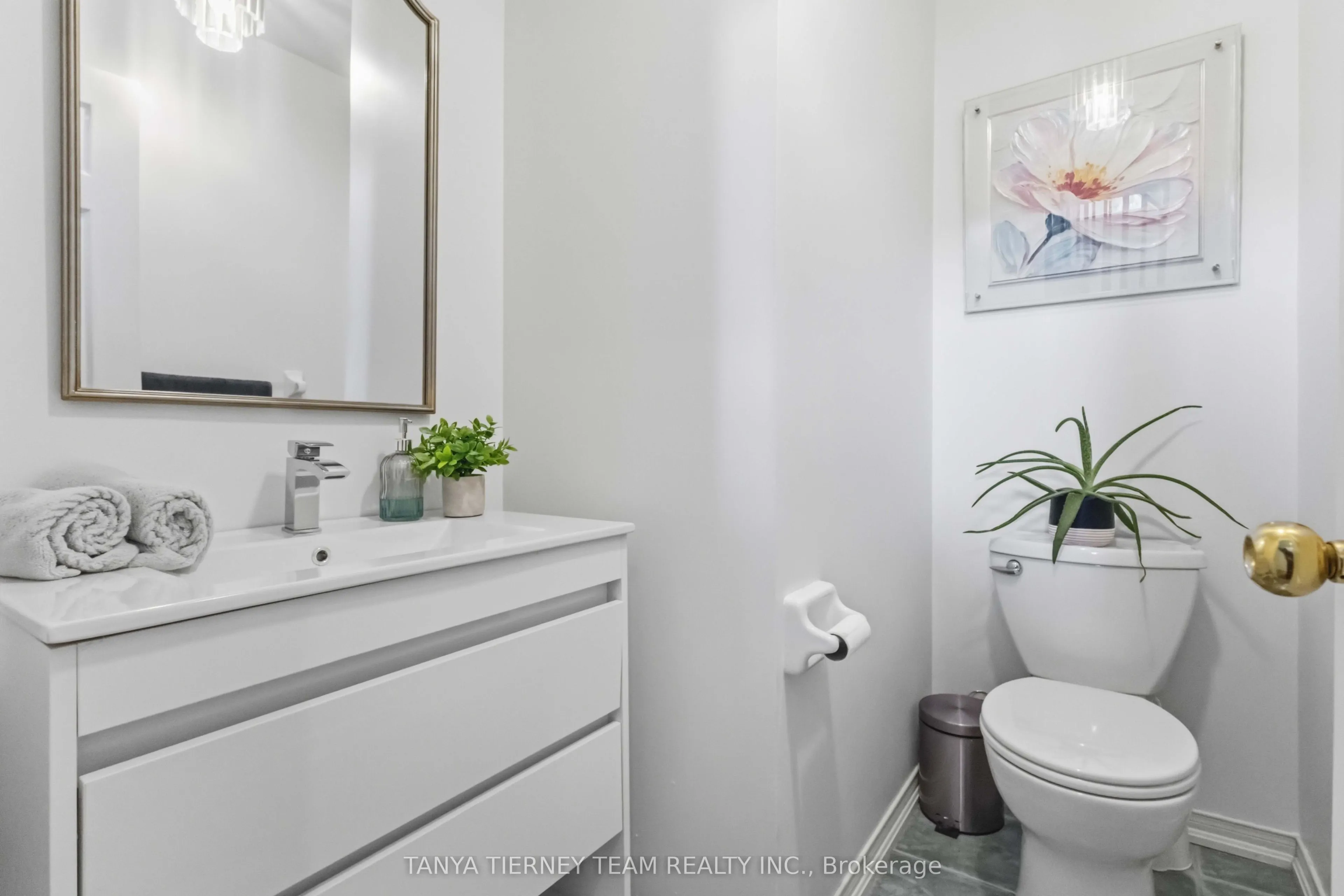 36 Zachary Place