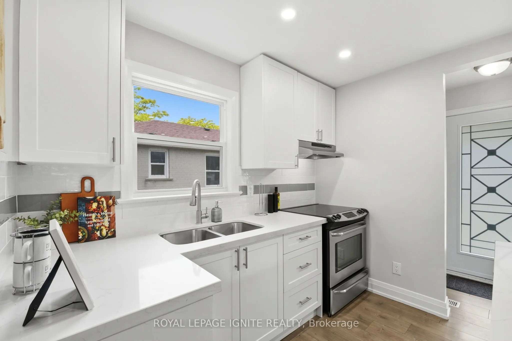 89 Darlingside Drive