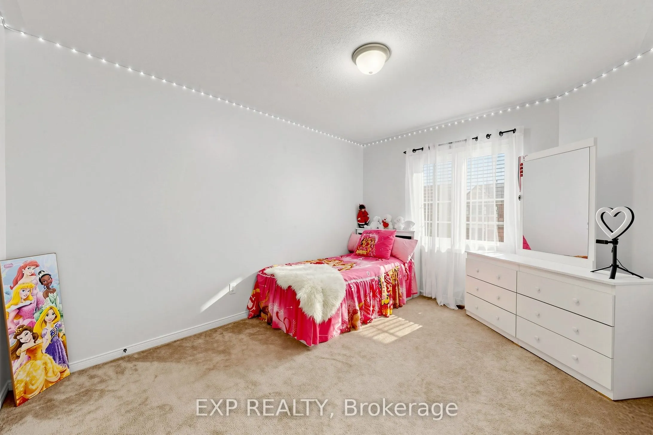 85 Sidney Rundle Avenue