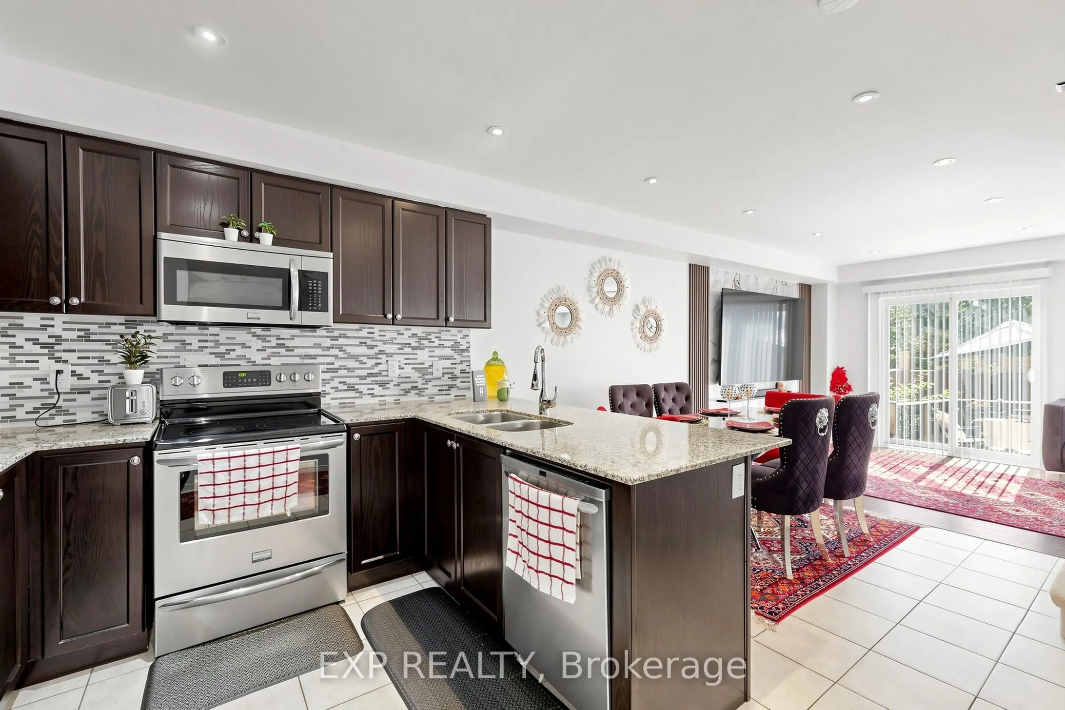 85 Sidney Rundle Avenue