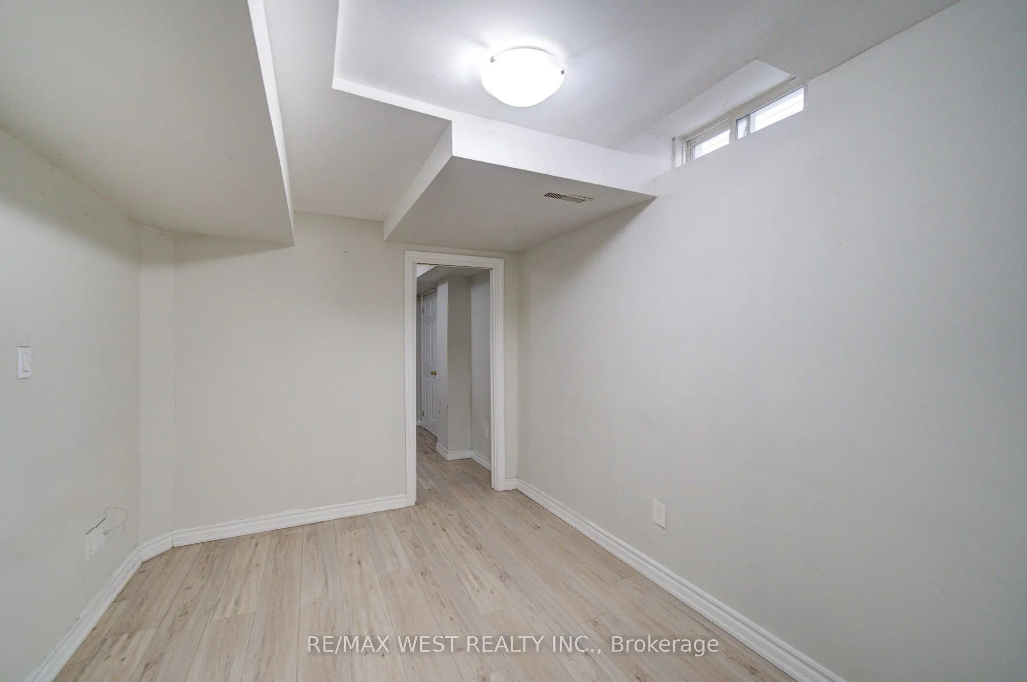 143 Allworth Crescent