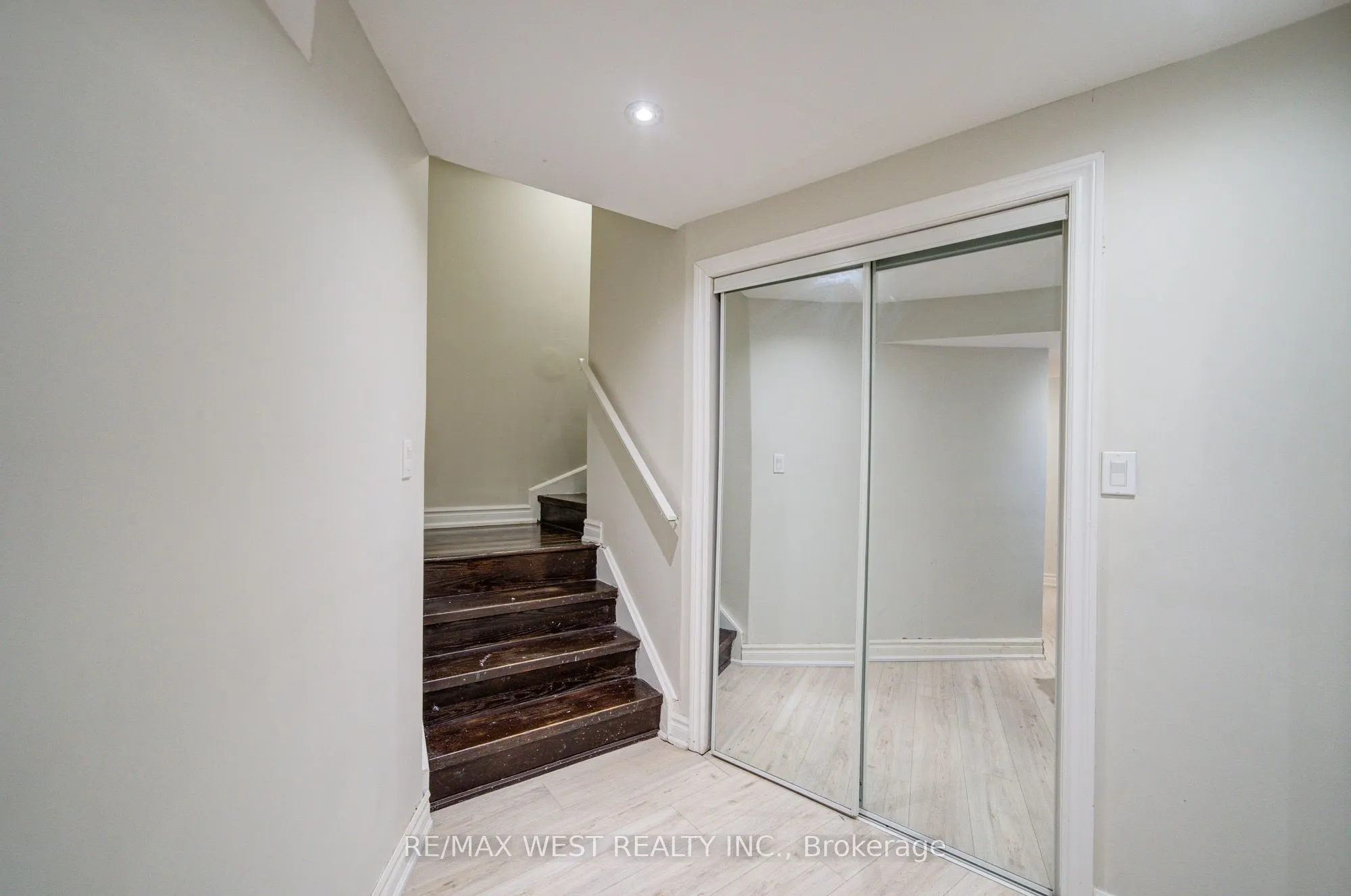 143 Allworth Crescent