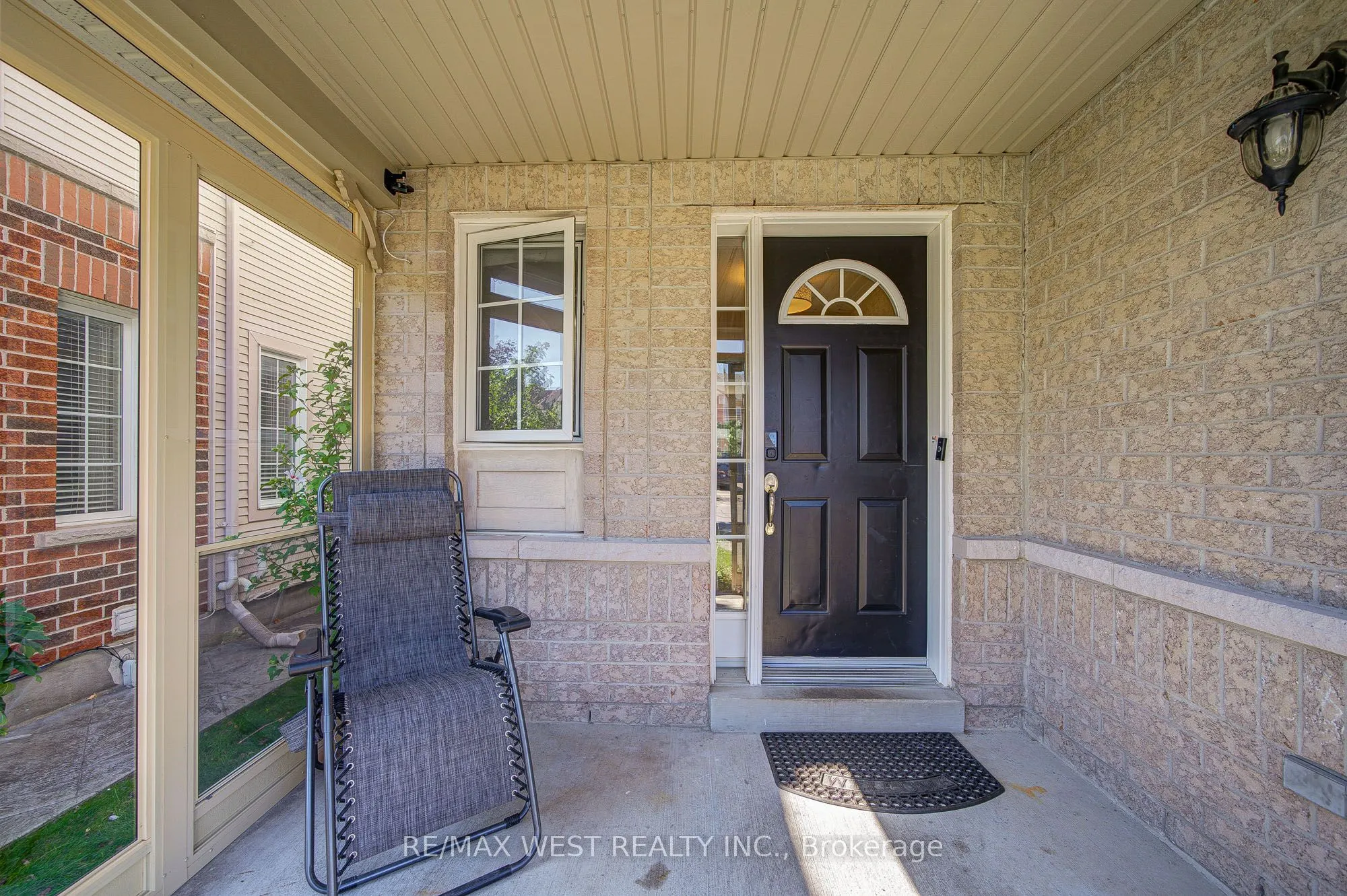 143 Allworth Crescent
