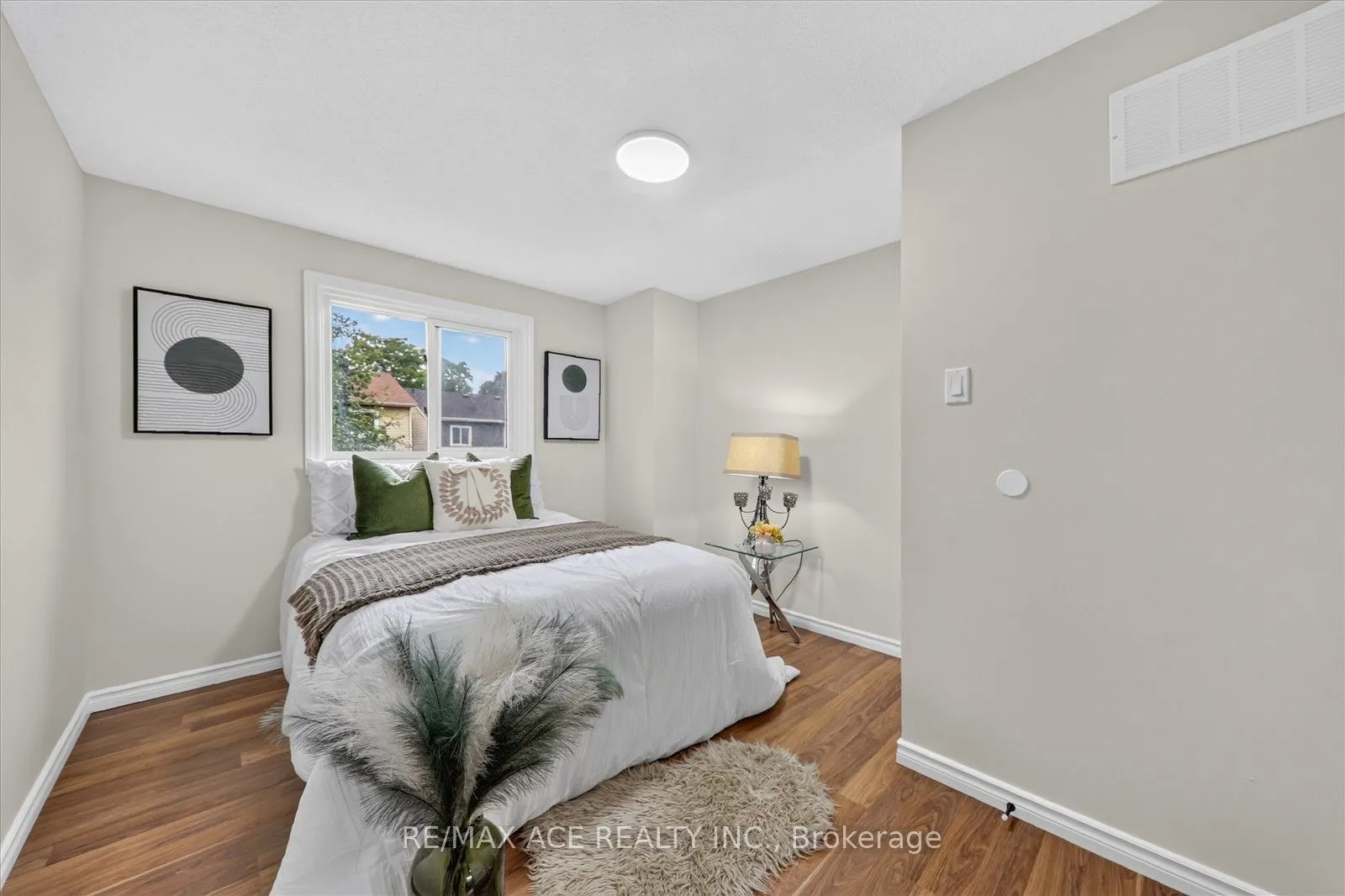 101 Greenfield Crescent