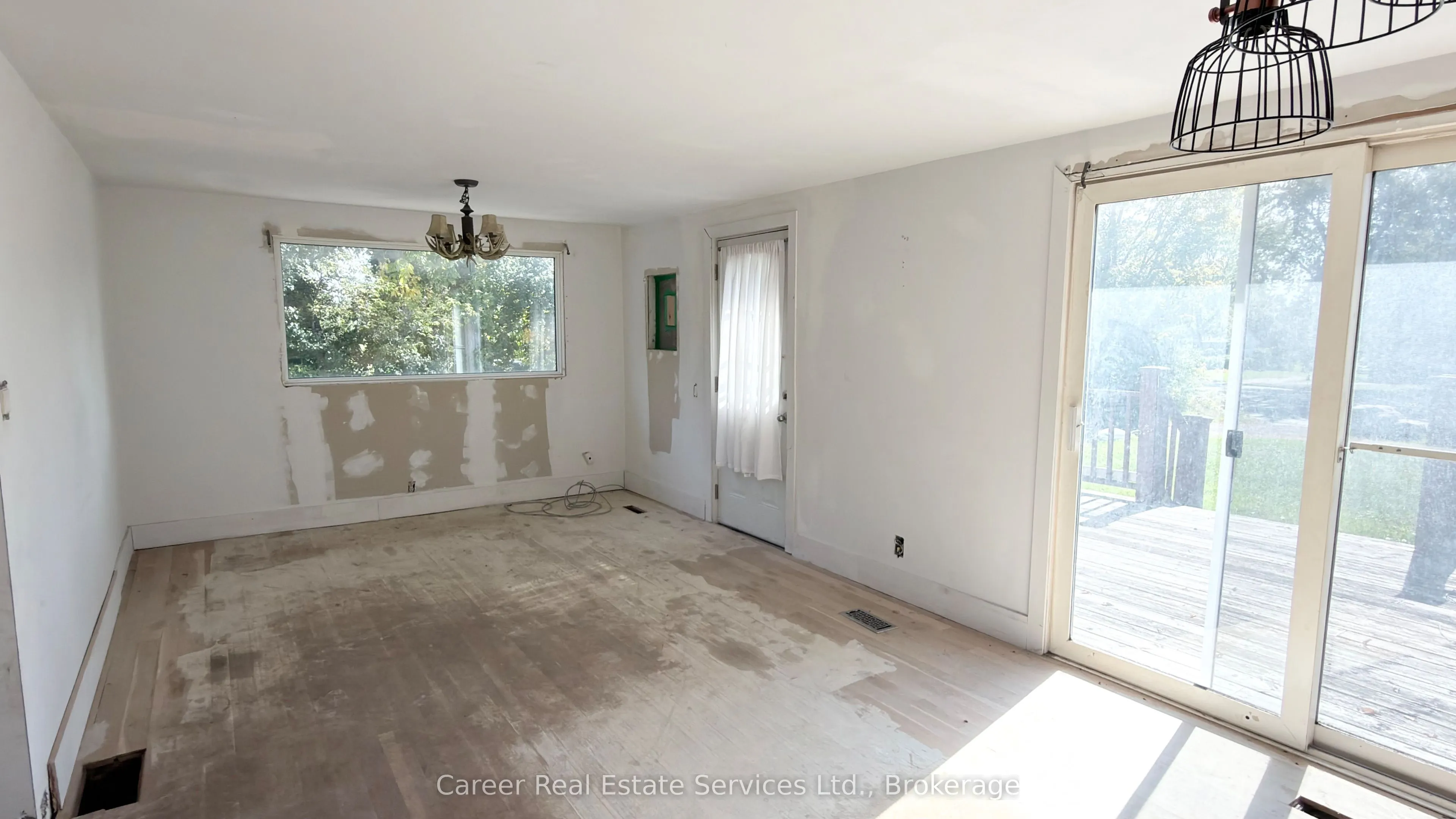 2138 Highway No 2 Road