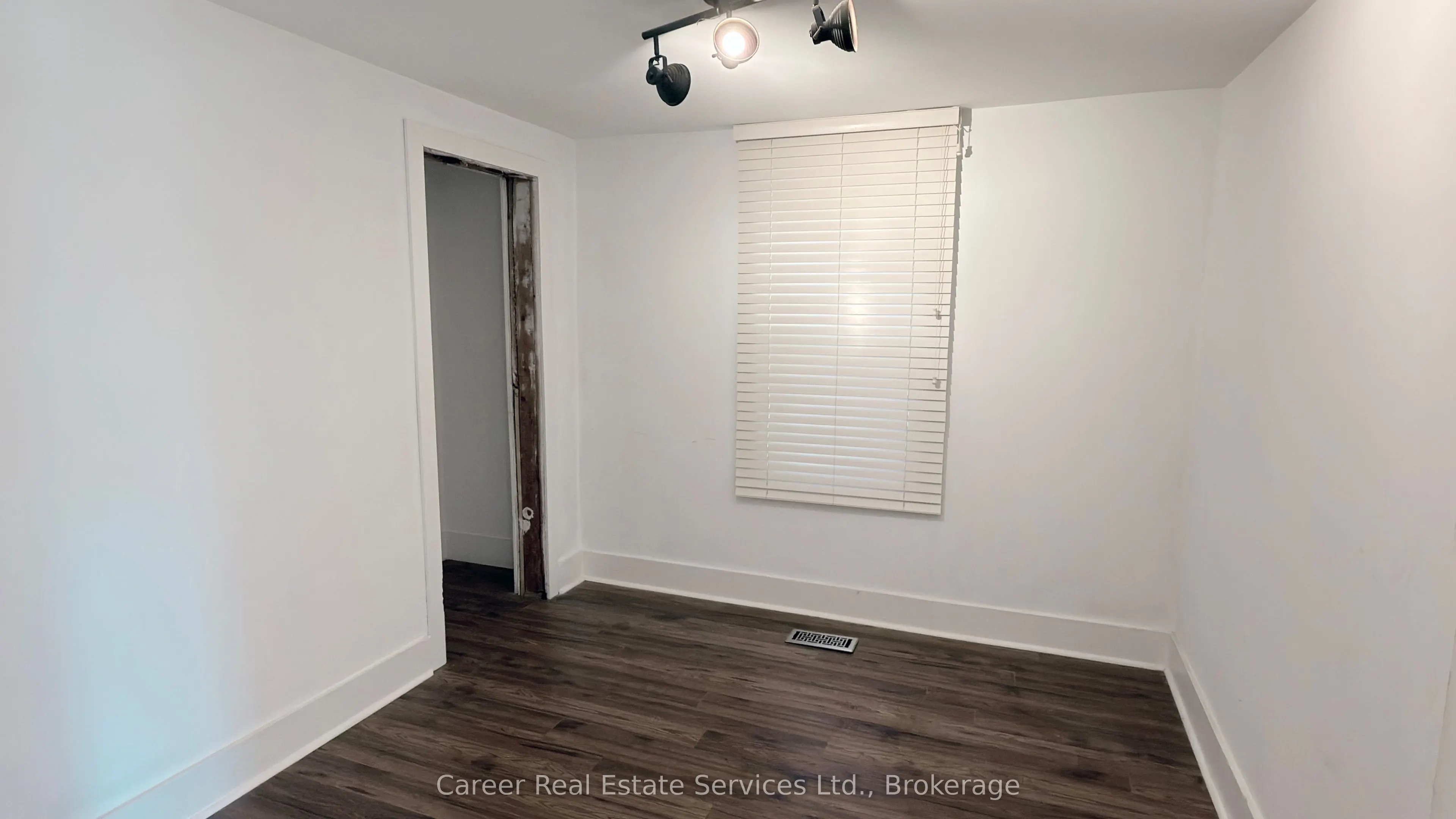 2138 Highway No 2 Road