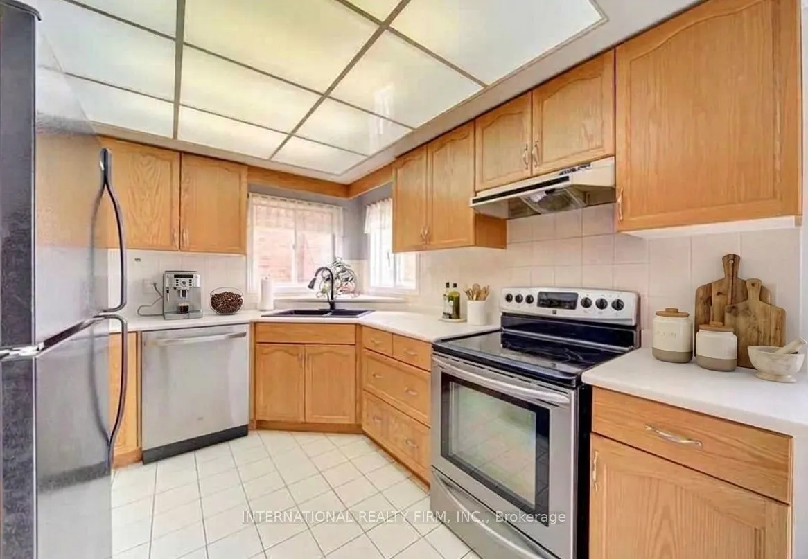 2095 Lynn Heights Drive