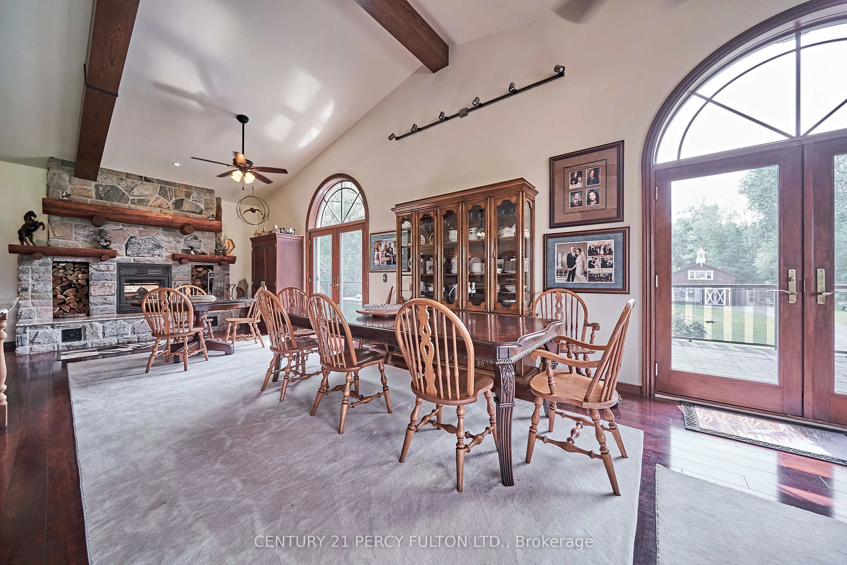 2733 Taunton Road