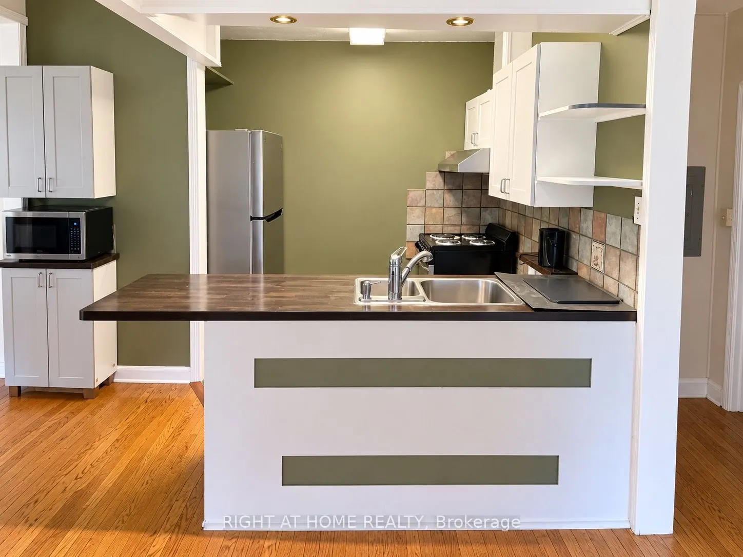 2849 Kingston Road #2B