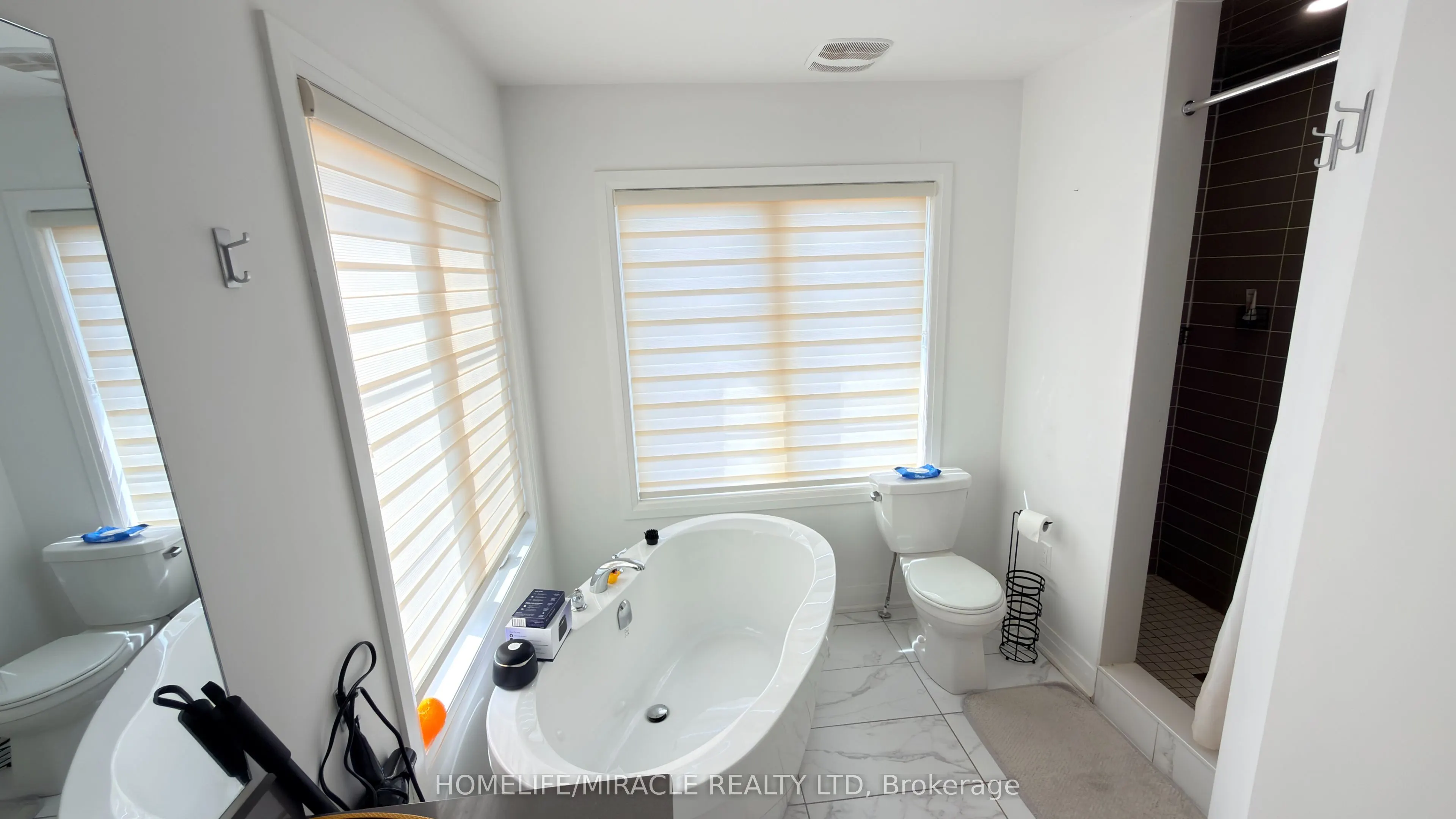 21 Nautical Way