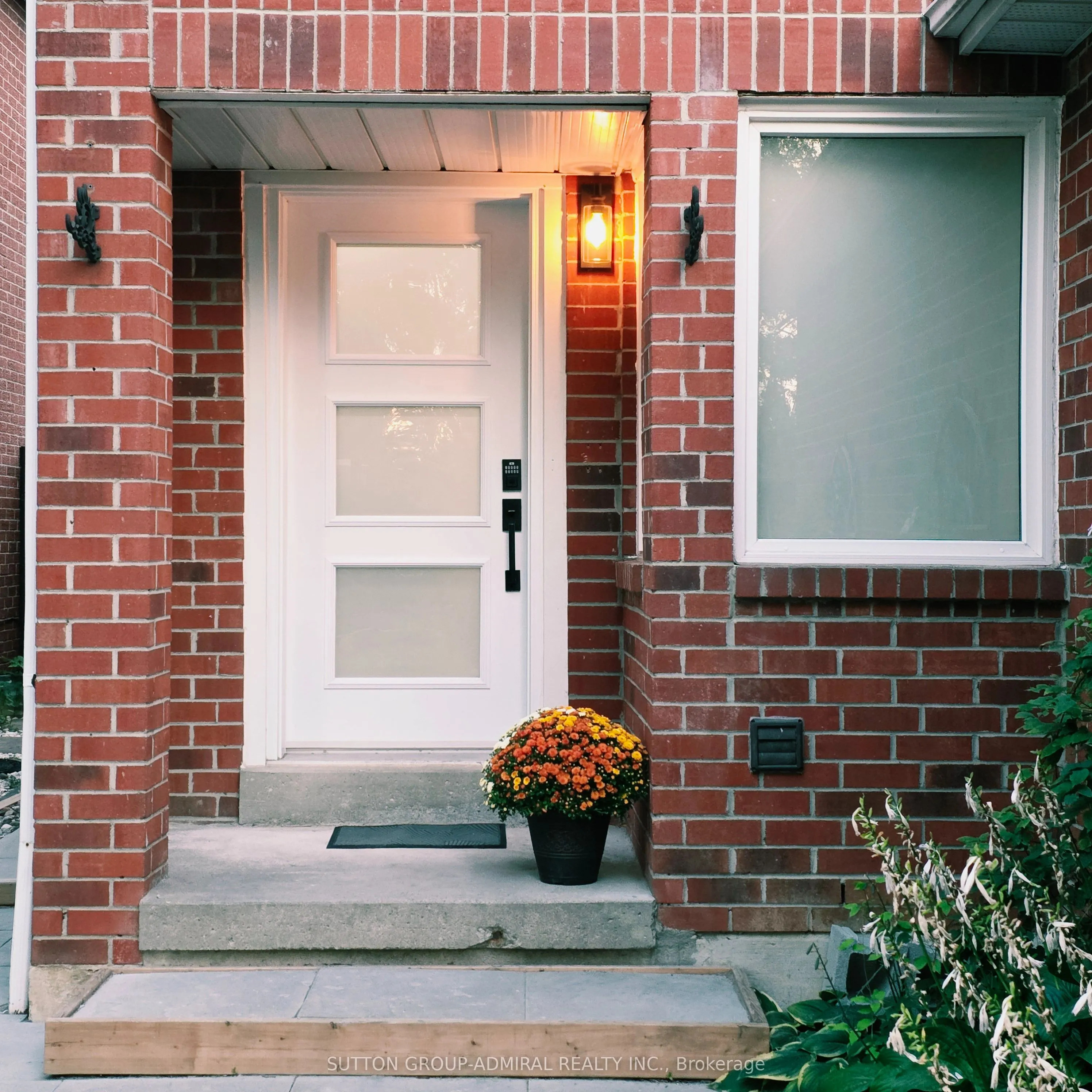 33 Tresher Court