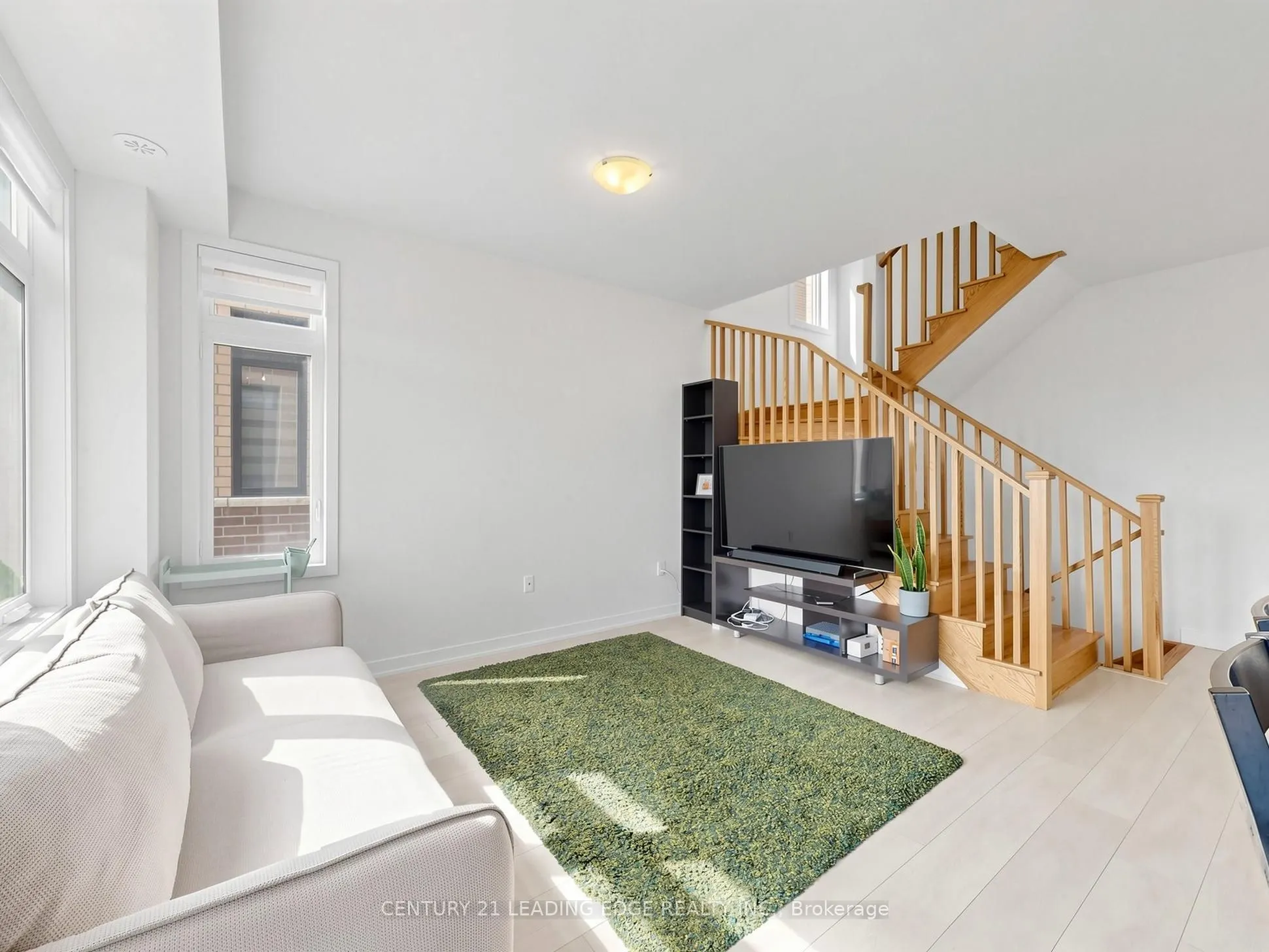 1865 Pickering Parkway #808