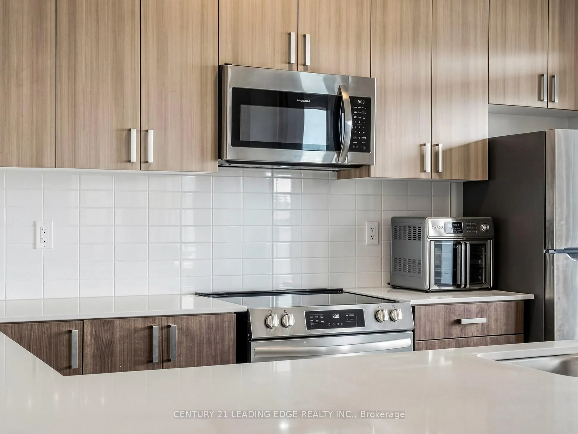 1865 Pickering Parkway #808