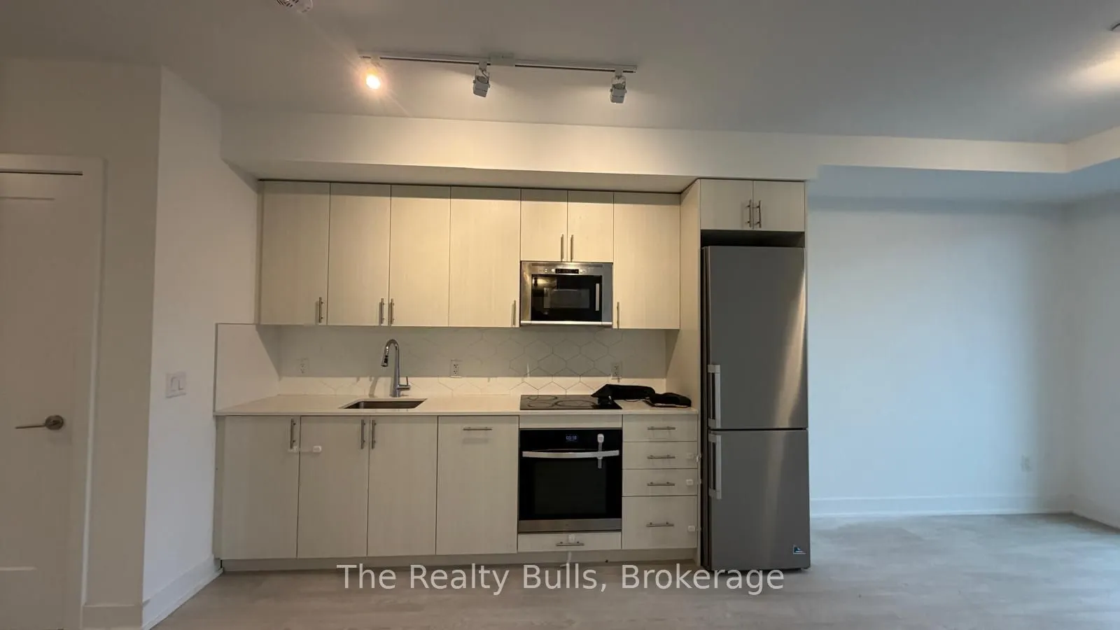 2545 Simcoe Street #235