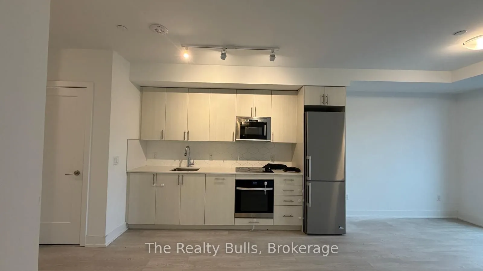 2545 Simcoe Street #235