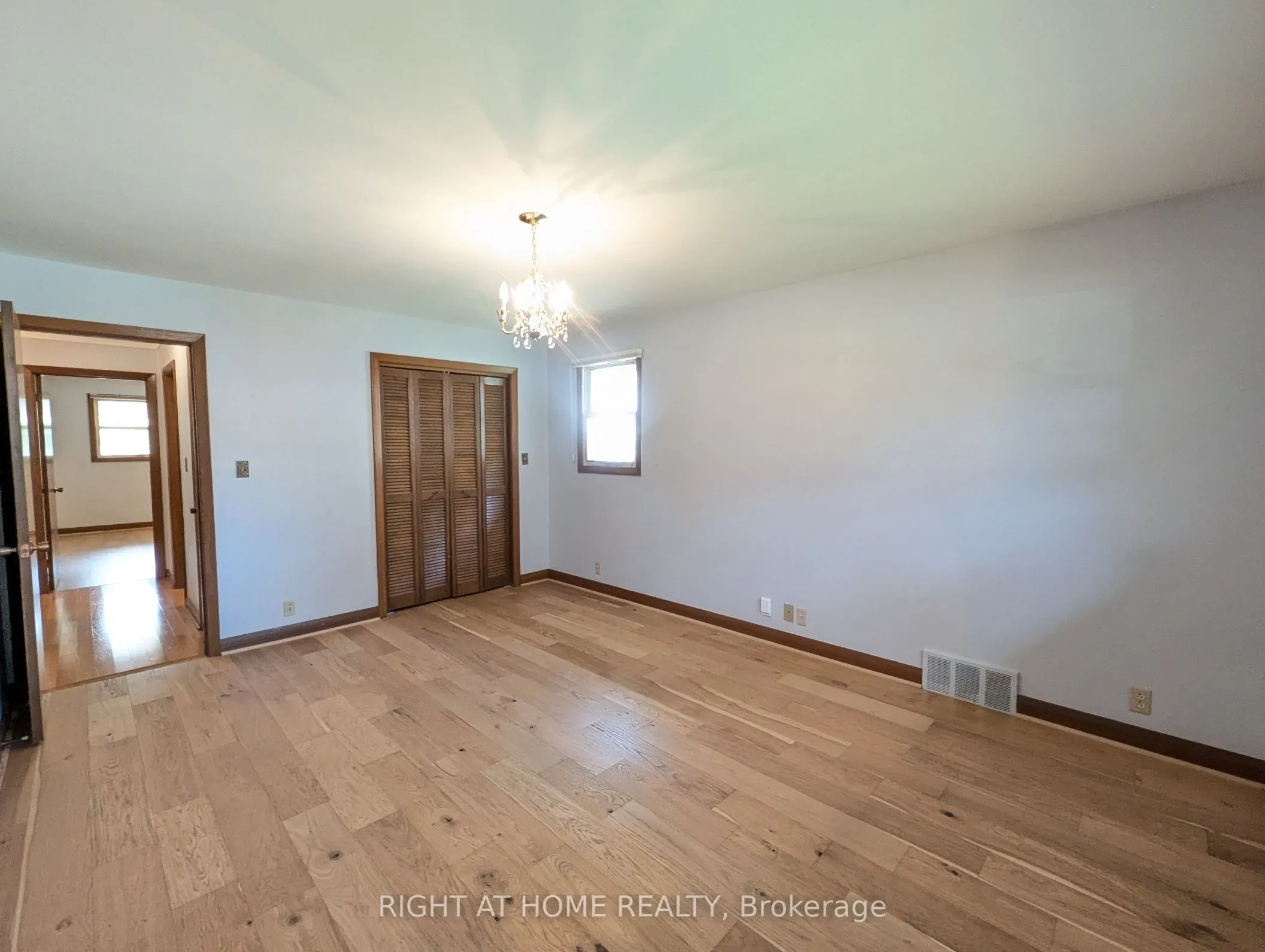 716 Tulip Court #Main Floor