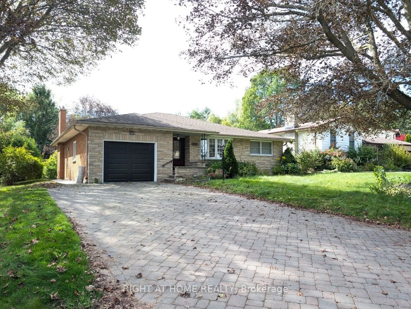 716 Tulip Court #Main Floor