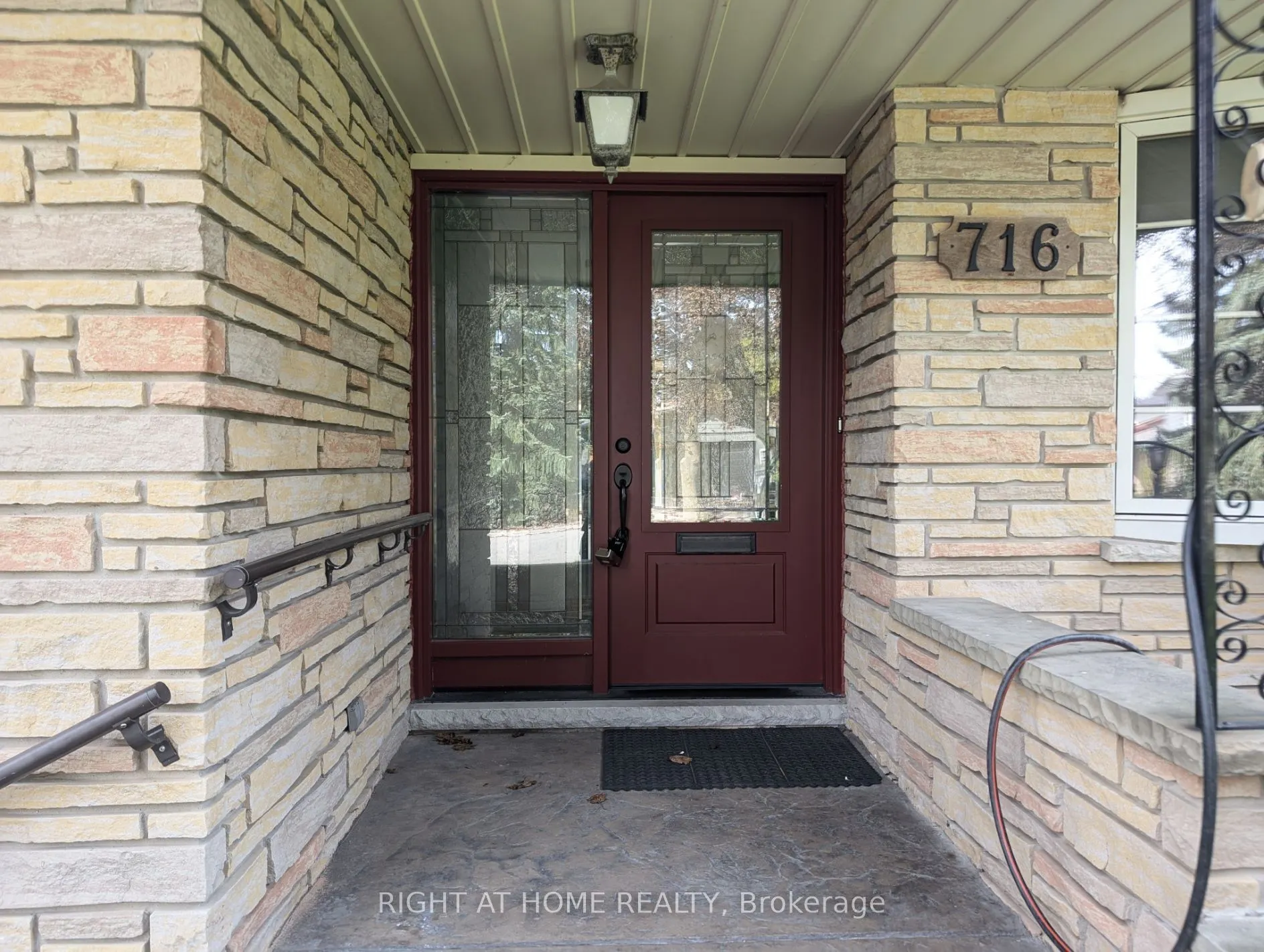 716 Tulip Court #Main Floor