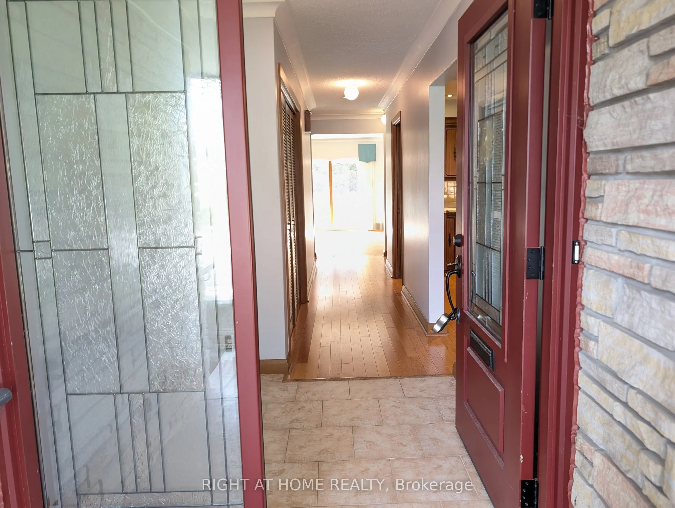 716 Tulip Court #Main Floor