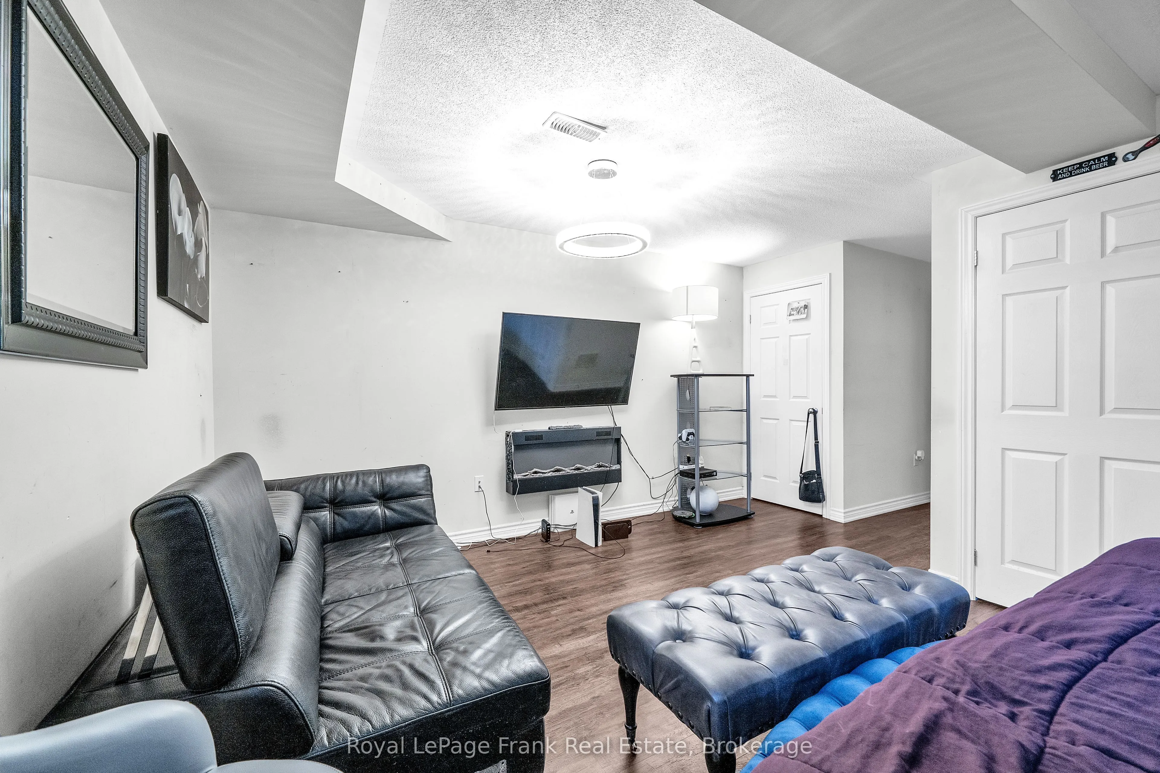 5 Markham Trail