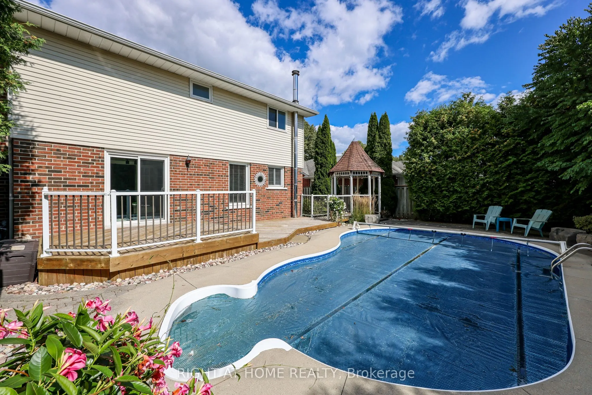 65 Anstead Crescent