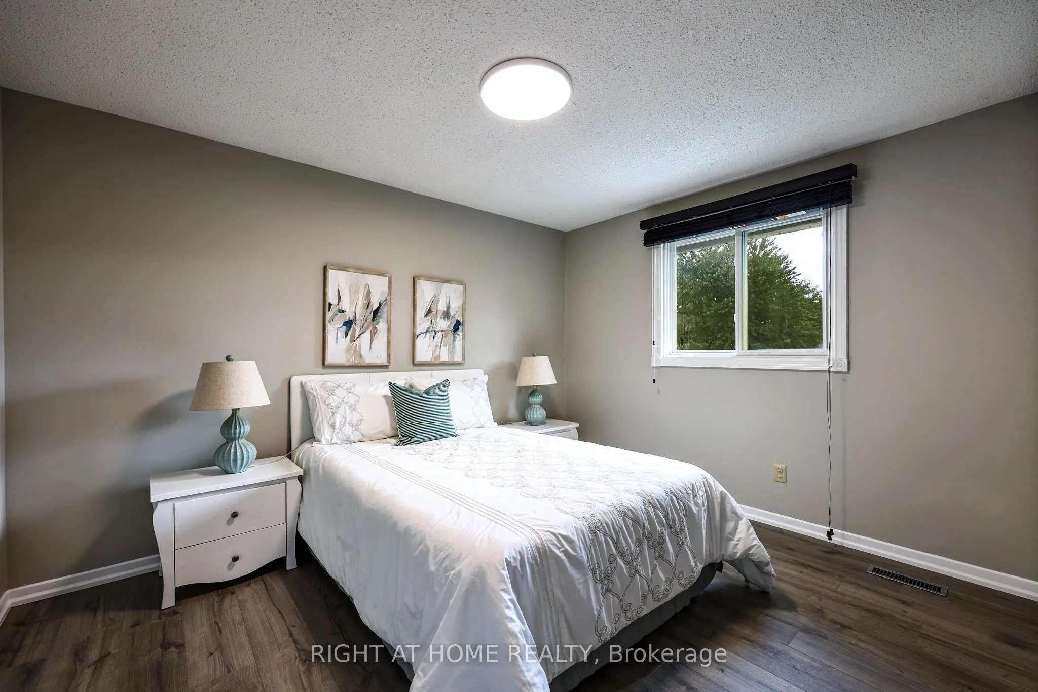 65 Anstead Crescent