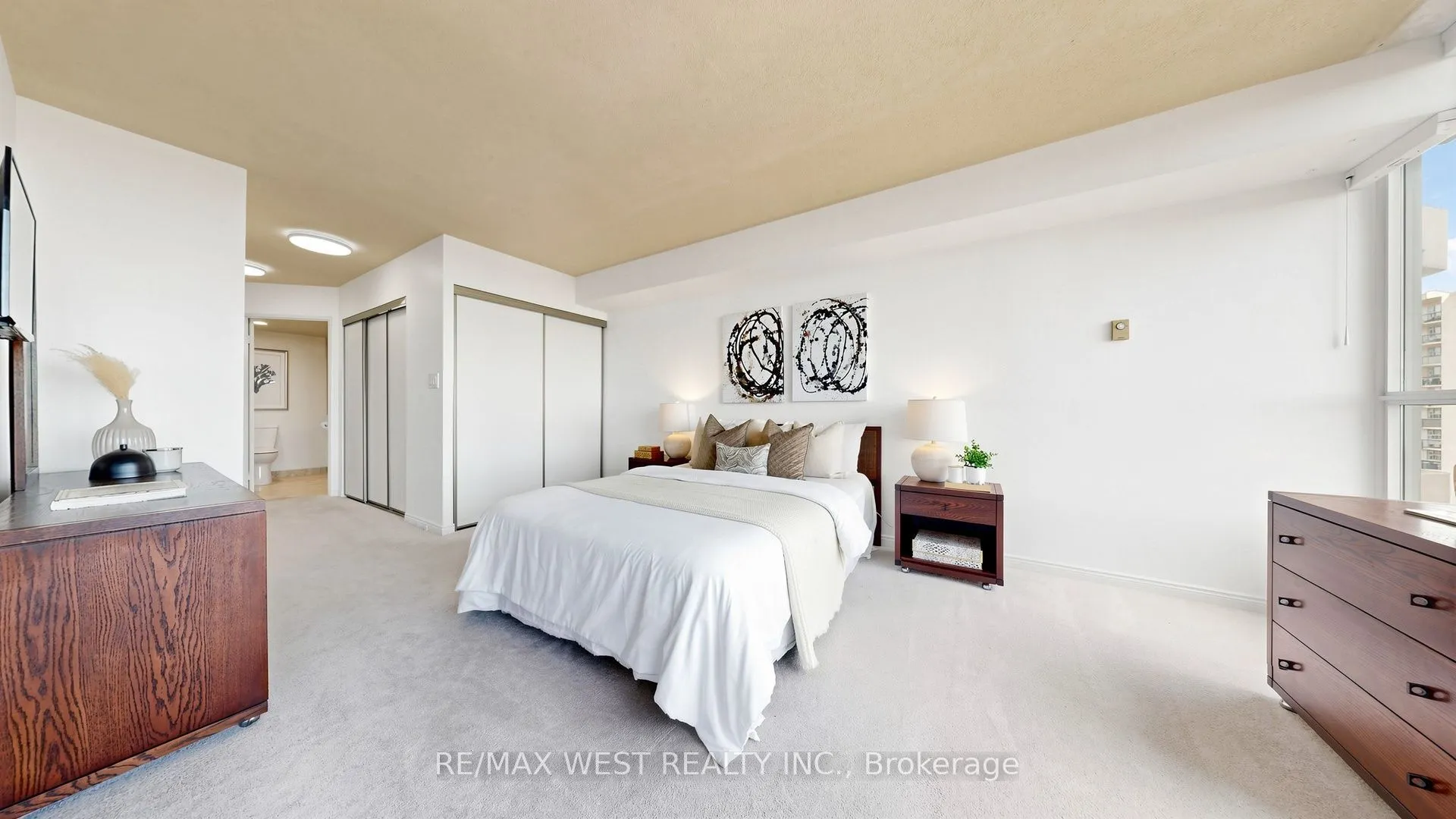 20 Guildwood Parkway #706