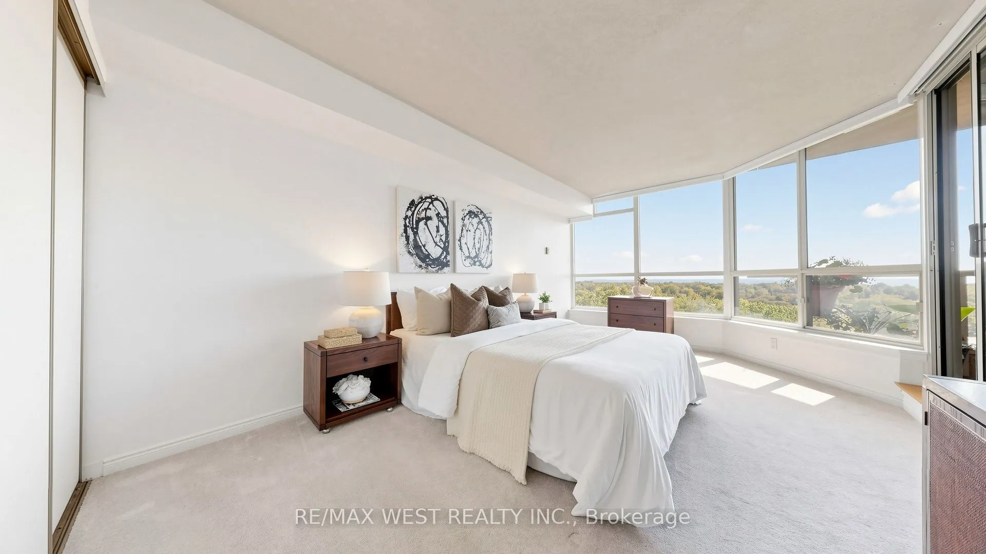 20 Guildwood Parkway #706